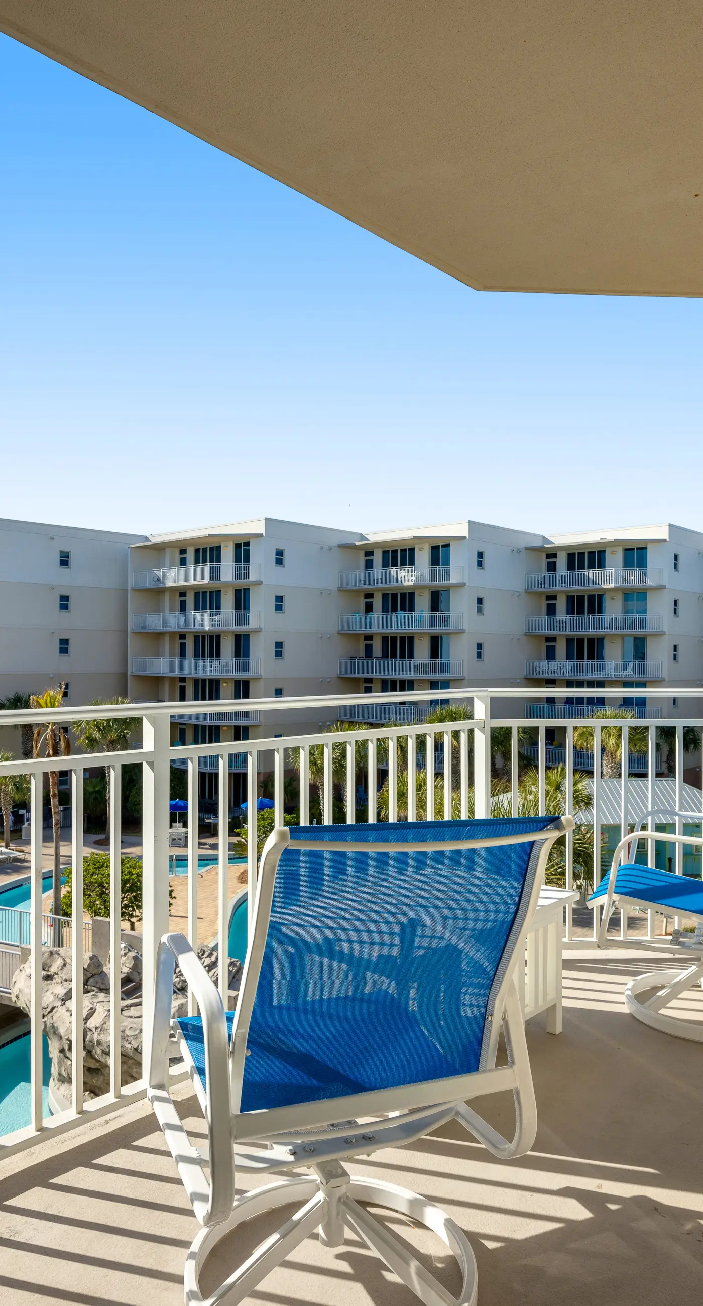 Elegant oceanfront condo with Gulf views, central AC, and shared pool & hot tub