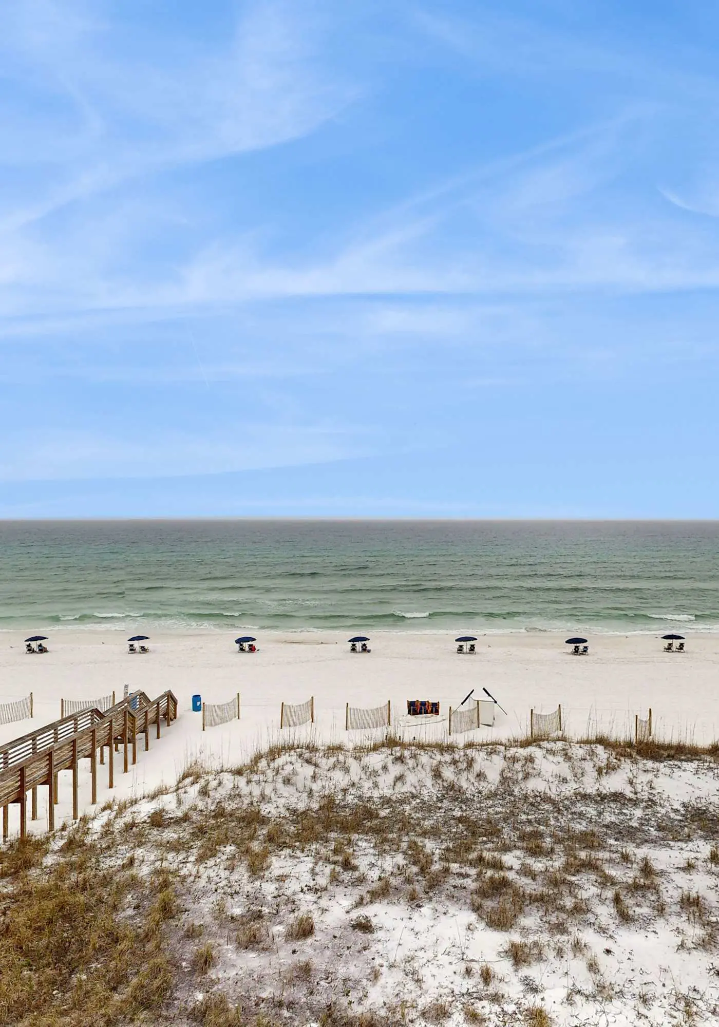 Wonderful Gulf-front condo with pool & beach boardwalk in the heart of Destin