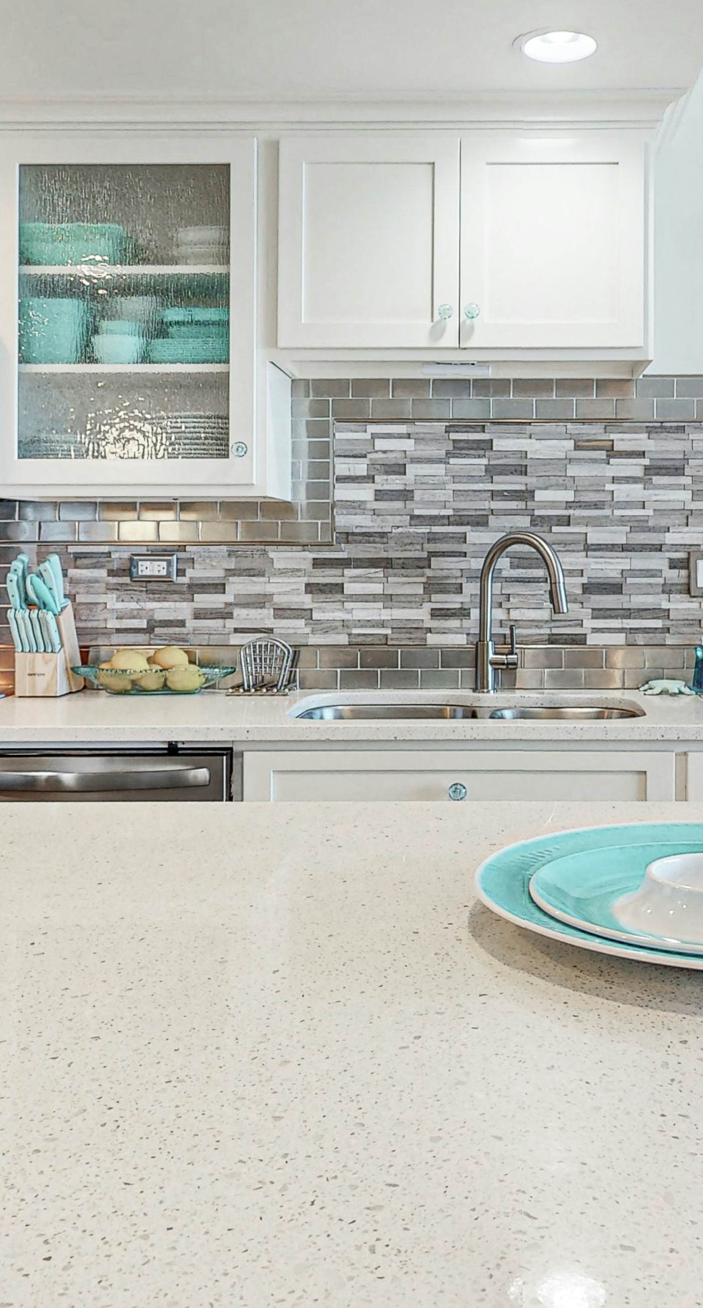 5th floor top rated, well appointed beachfront condo. Lazy river, pools, and hot tubs!