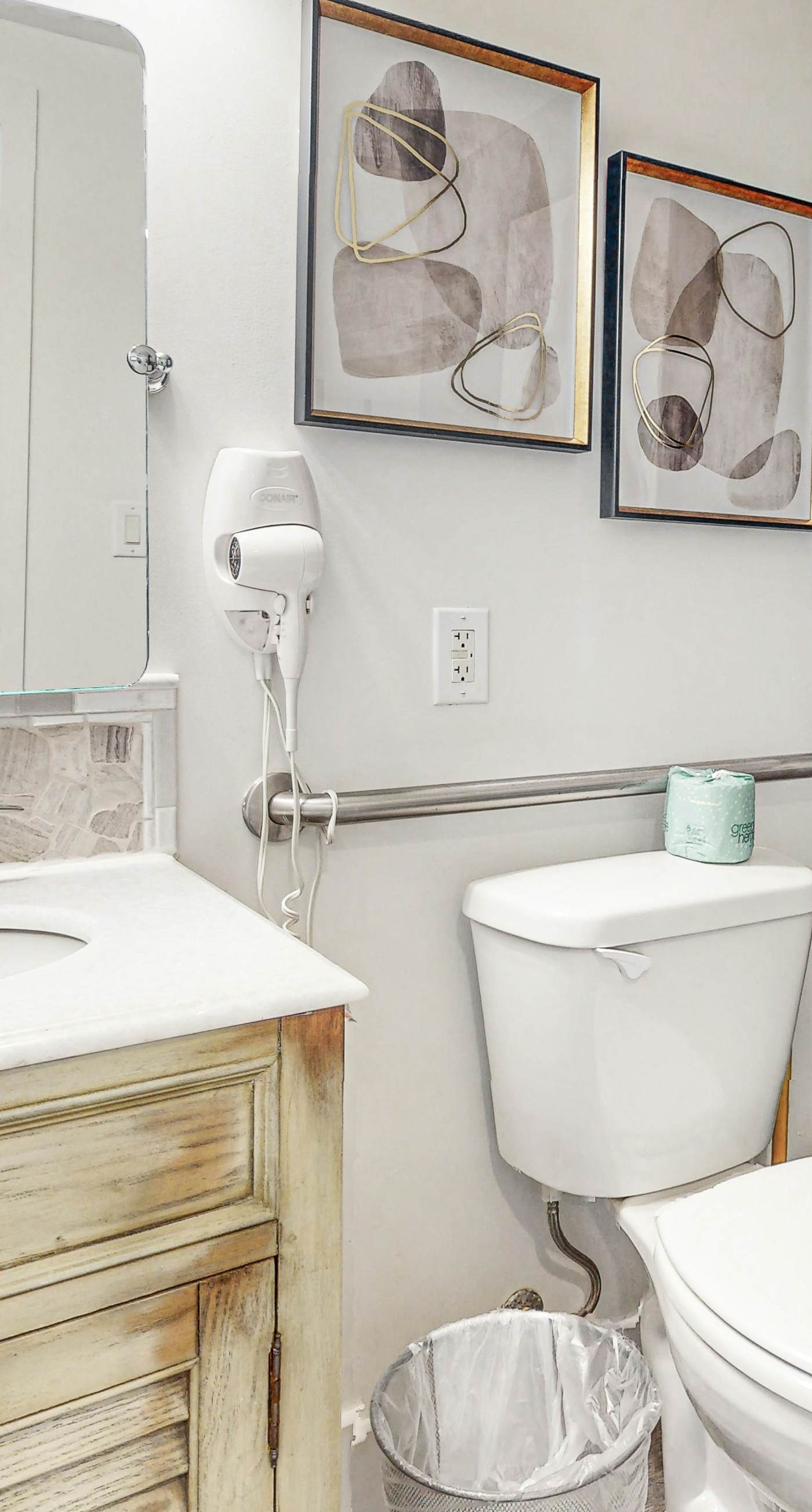 5th floor top rated, well appointed beachfront condo. Lazy river, pools, and hot tubs!