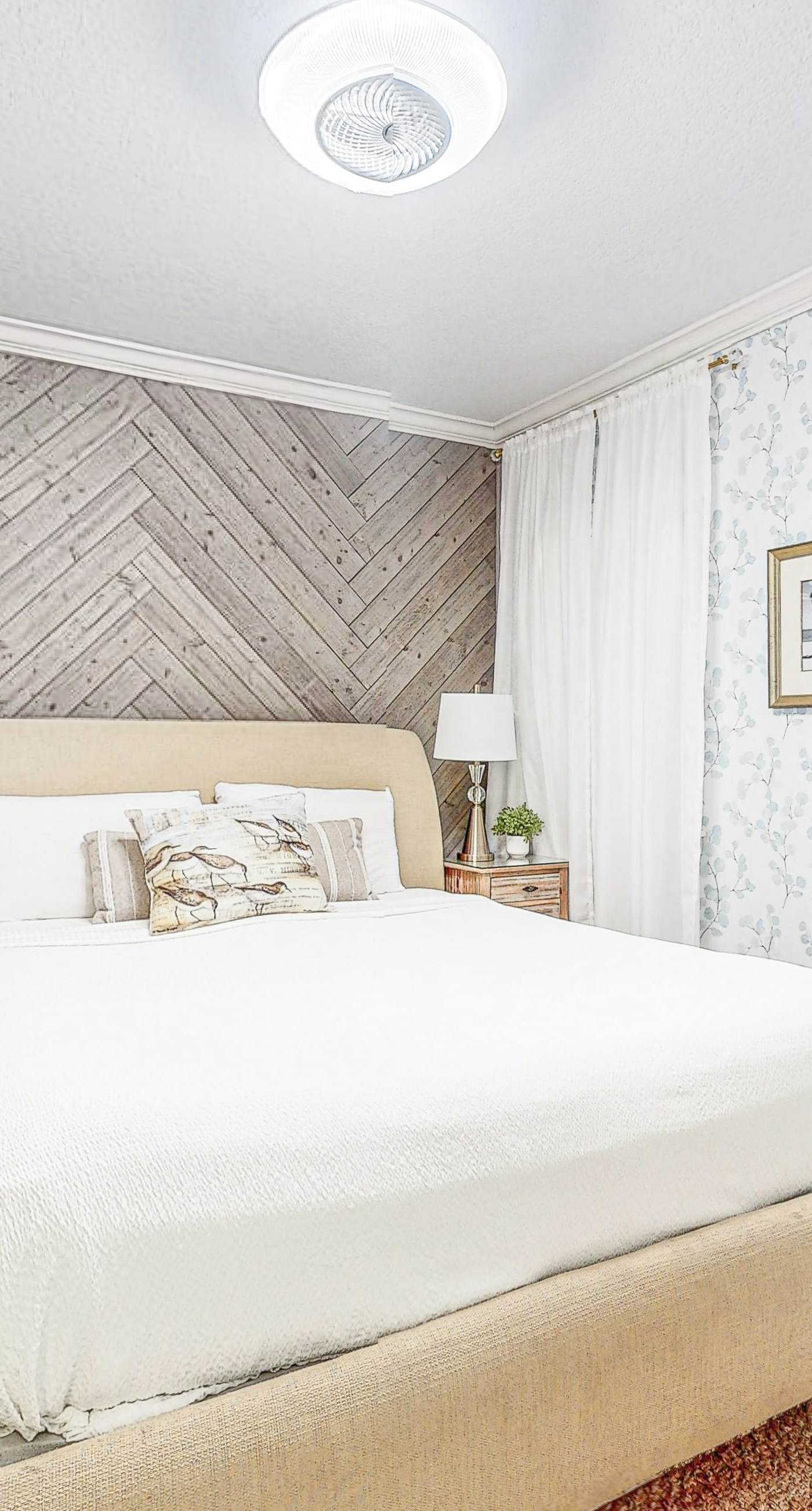 5th floor top rated, well appointed beachfront condo. Lazy river, pools, and hot tubs!