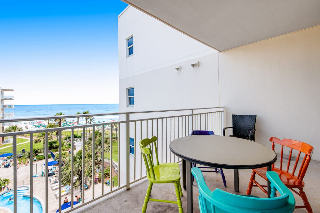 Picturesque Beach-Front Condo At Waterscape Waterfall, Lazy River