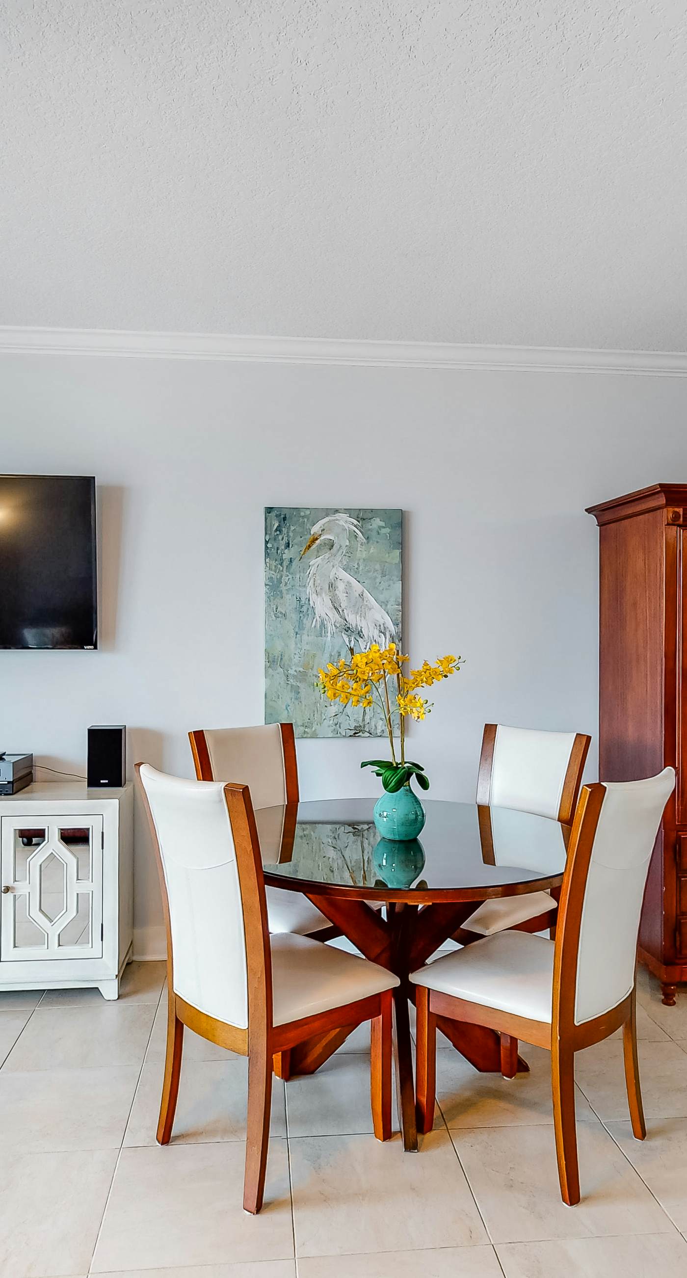 5th Floor Lovely Spacious Condo At Waterscape Waterfall, Lazy River