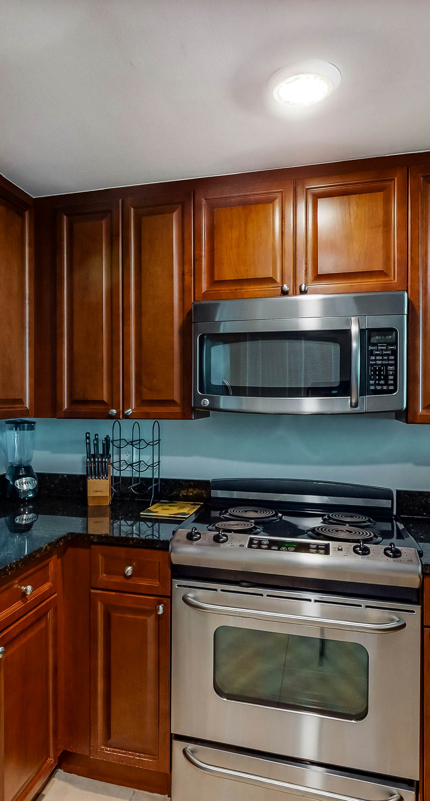 5th Floor Lovely Spacious Condo At Waterscape Waterfall, Lazy River