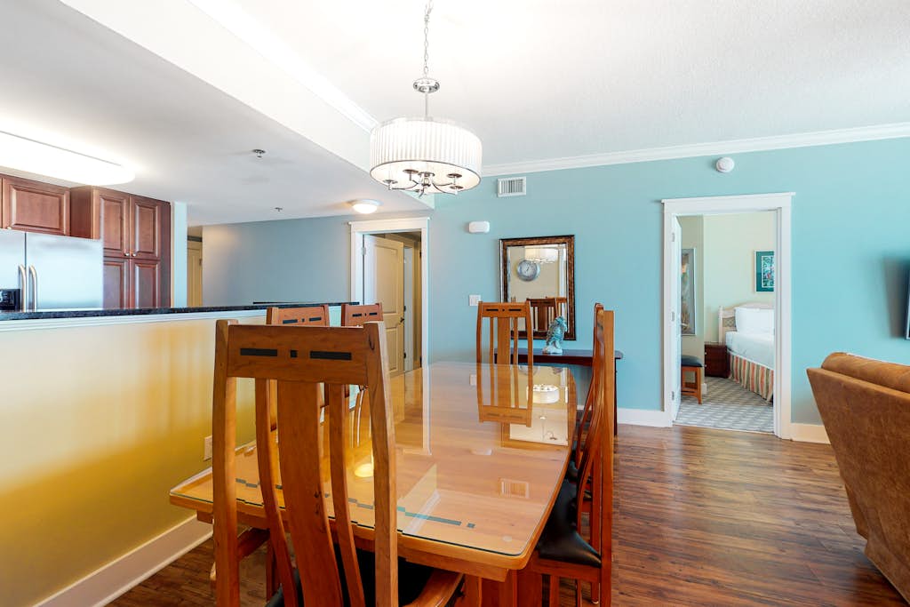 5th Floor Gulf-Front Condo w/Free WiFi, Shared Hot Tub, Outdoor Pool, & More