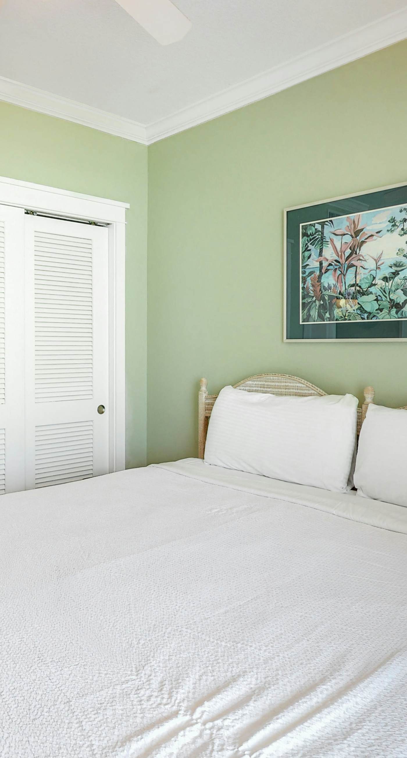 5th Floor Gulf-Front Condo w/Free WiFi, Shared Hot Tub, Outdoor Pool, & More