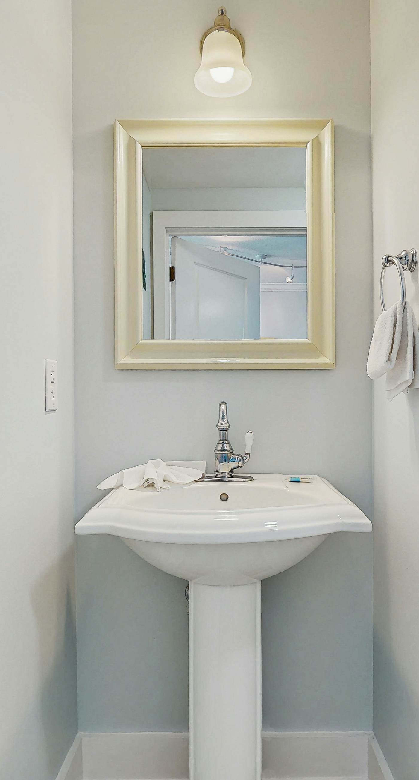 Bright, Welcoming Condo On Okaloosa Island Steps To Beach Lazy River