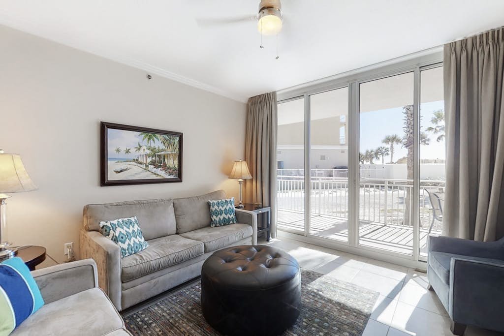 Ground-Floor Condo At Waterscape Waterfall, Lazy River, Beach Chairs