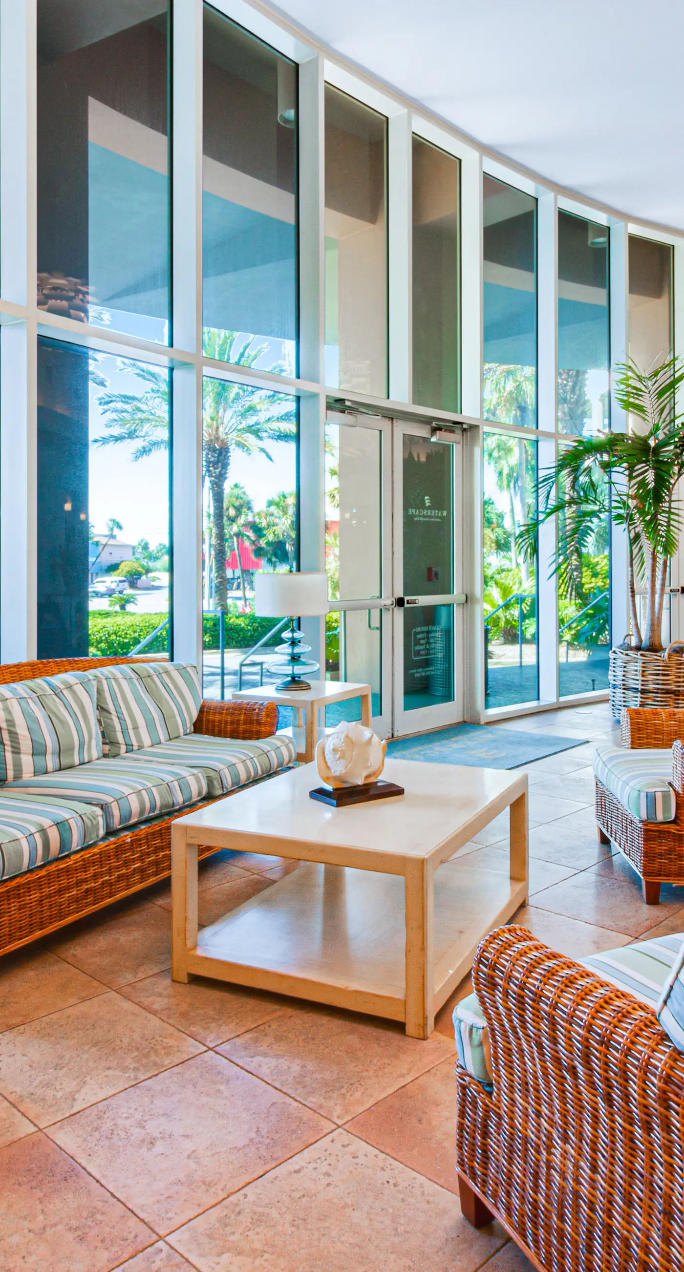 2nd Floor Cozy Condo At Waterscape 490 Feet Of Private Beach