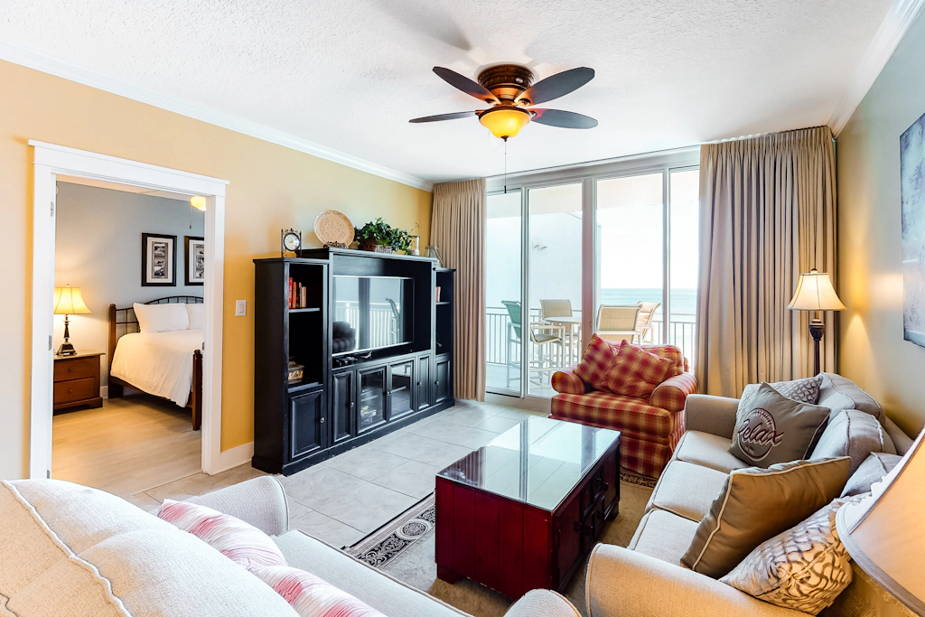 6th Floor Inviting Condo At Waterscape 490 Feet Of Private Beach