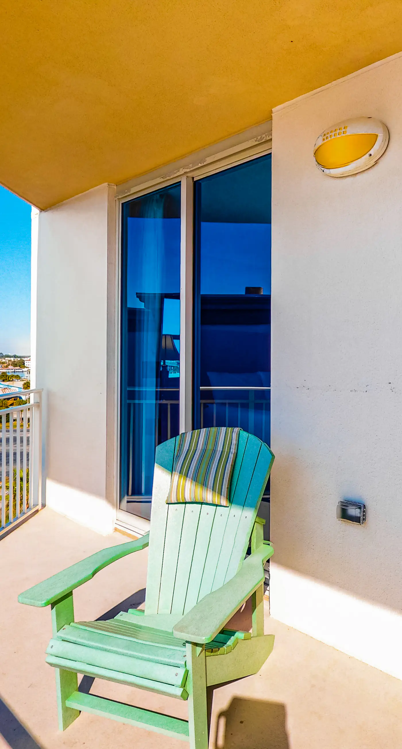 6th Floor Inviting Condo At Waterscape 490 Feet Of Private Beach