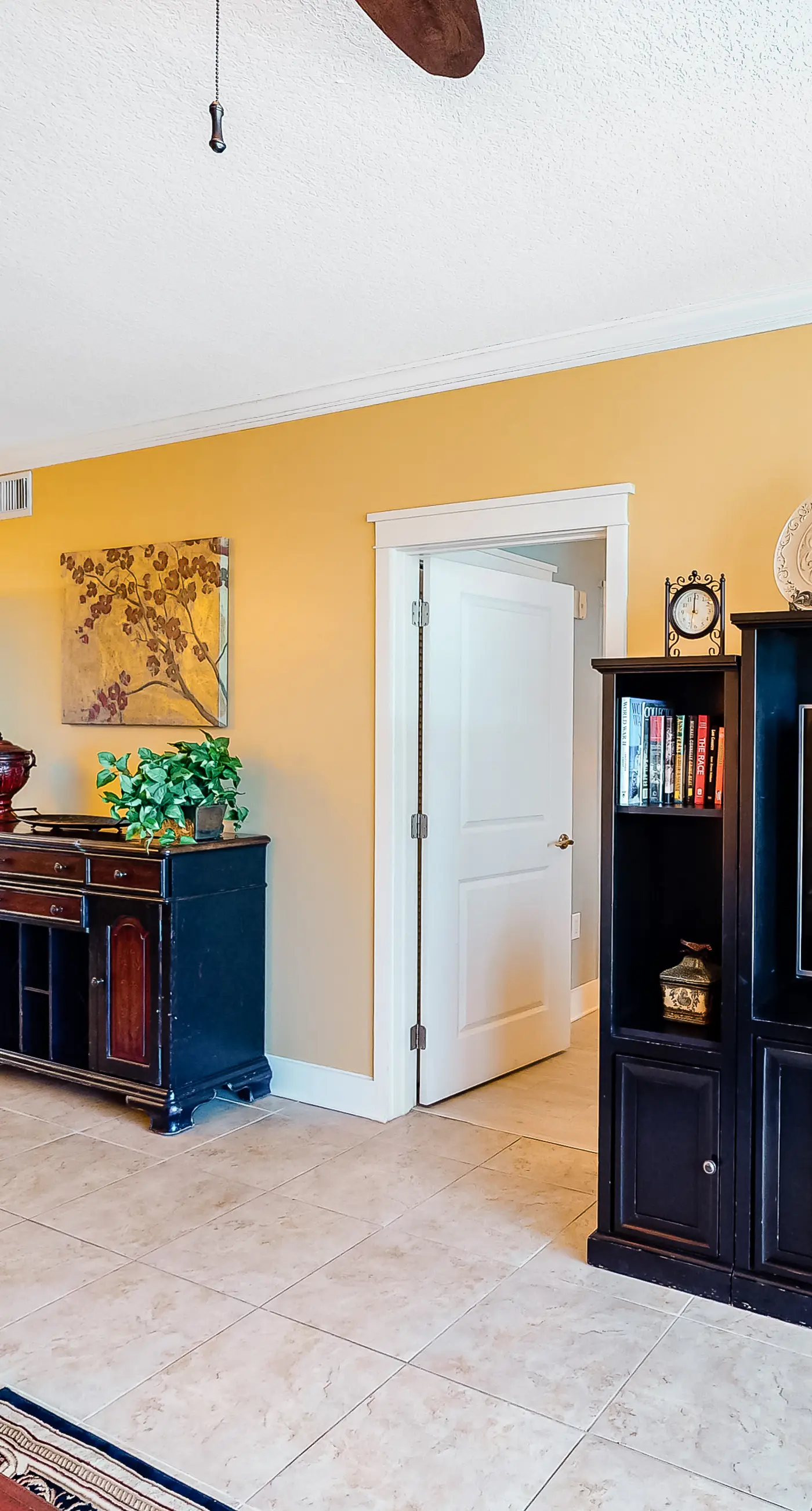 6th Floor Inviting Condo At Waterscape 490 Feet Of Private Beach