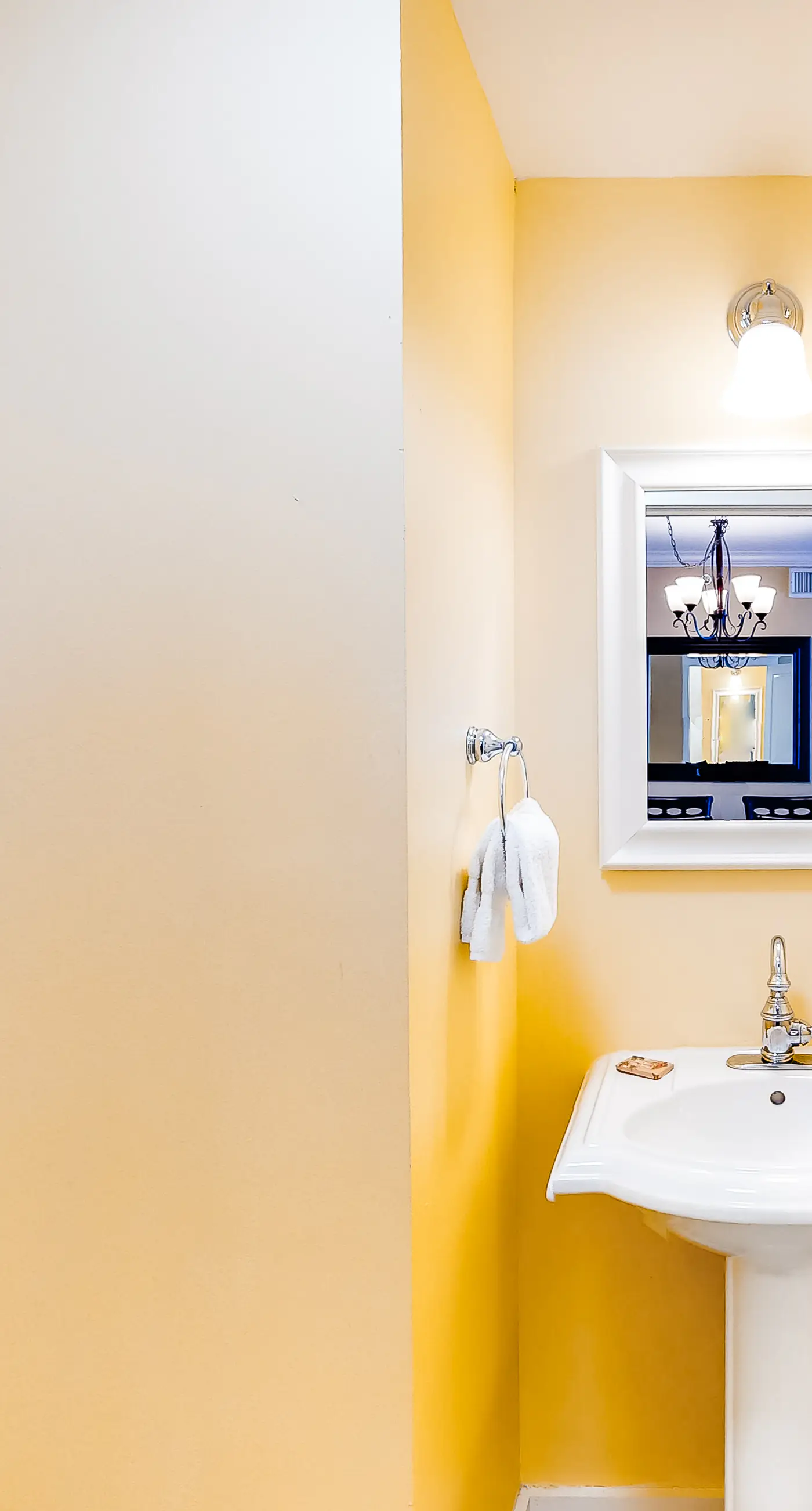 6th Floor Inviting Condo At Waterscape 490 Feet Of Private Beach