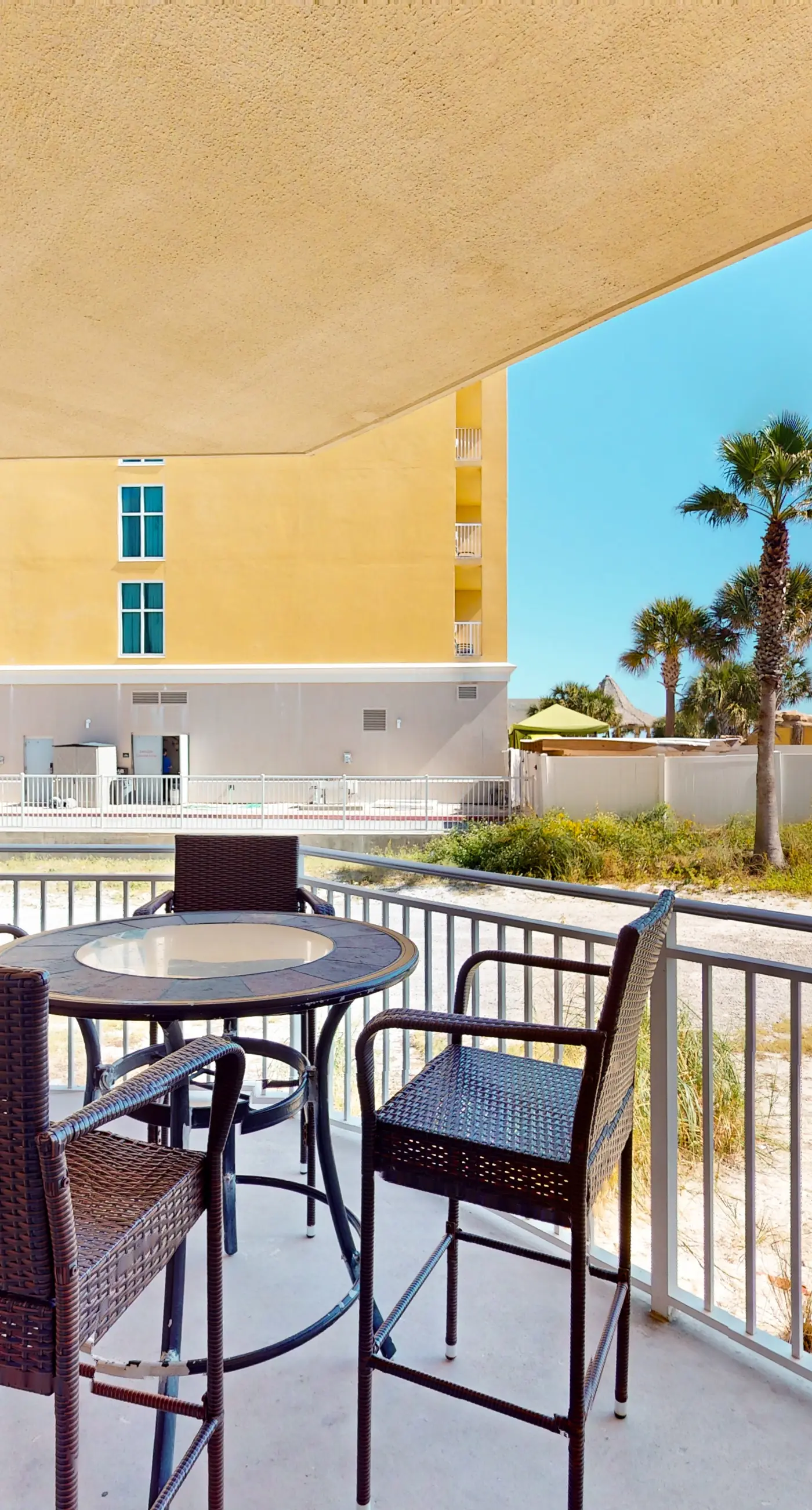 Newly renovated, 1st-floor condo with seasonal beach service & beach views