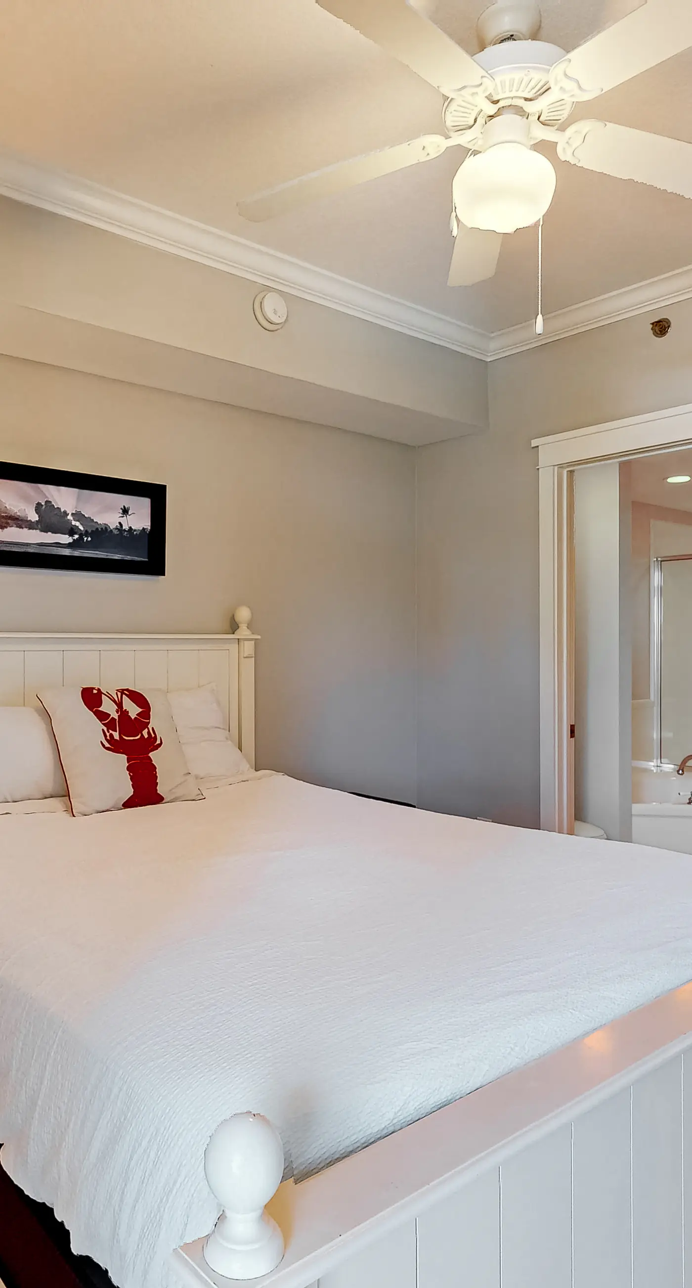 Newly renovated, 1st-floor condo with seasonal beach service & beach views