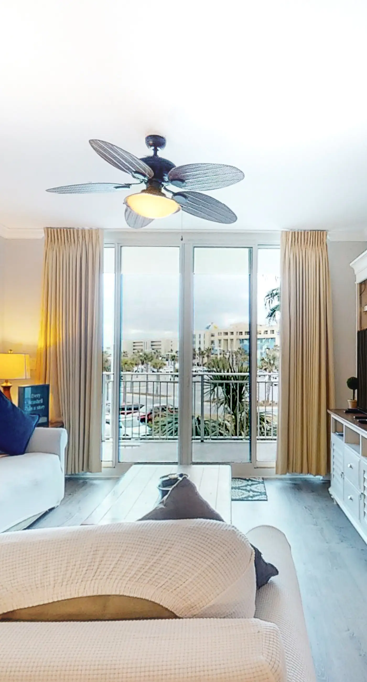2nd Floor Welcoming Condo At Waterscape Children's Playground, 2 Hot Tubs