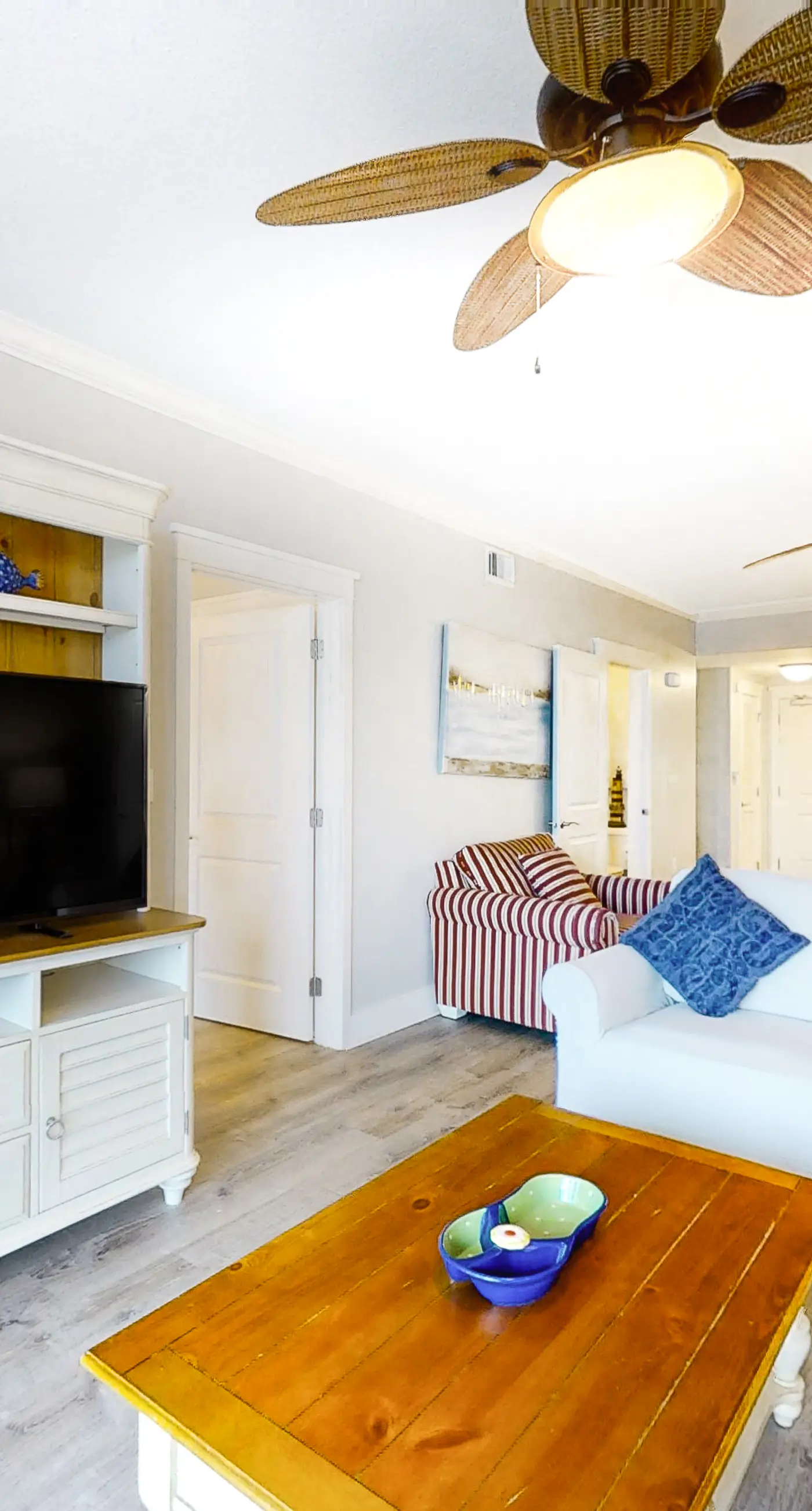 2nd Floor Welcoming Condo At Waterscape Children's Playground, 2 Hot Tubs