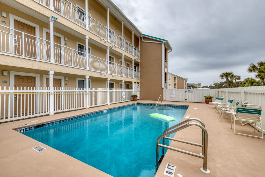 1st-Floor Condo in Heart of Destin with Beach Boardwalk, Gulf Front, Shared Pool