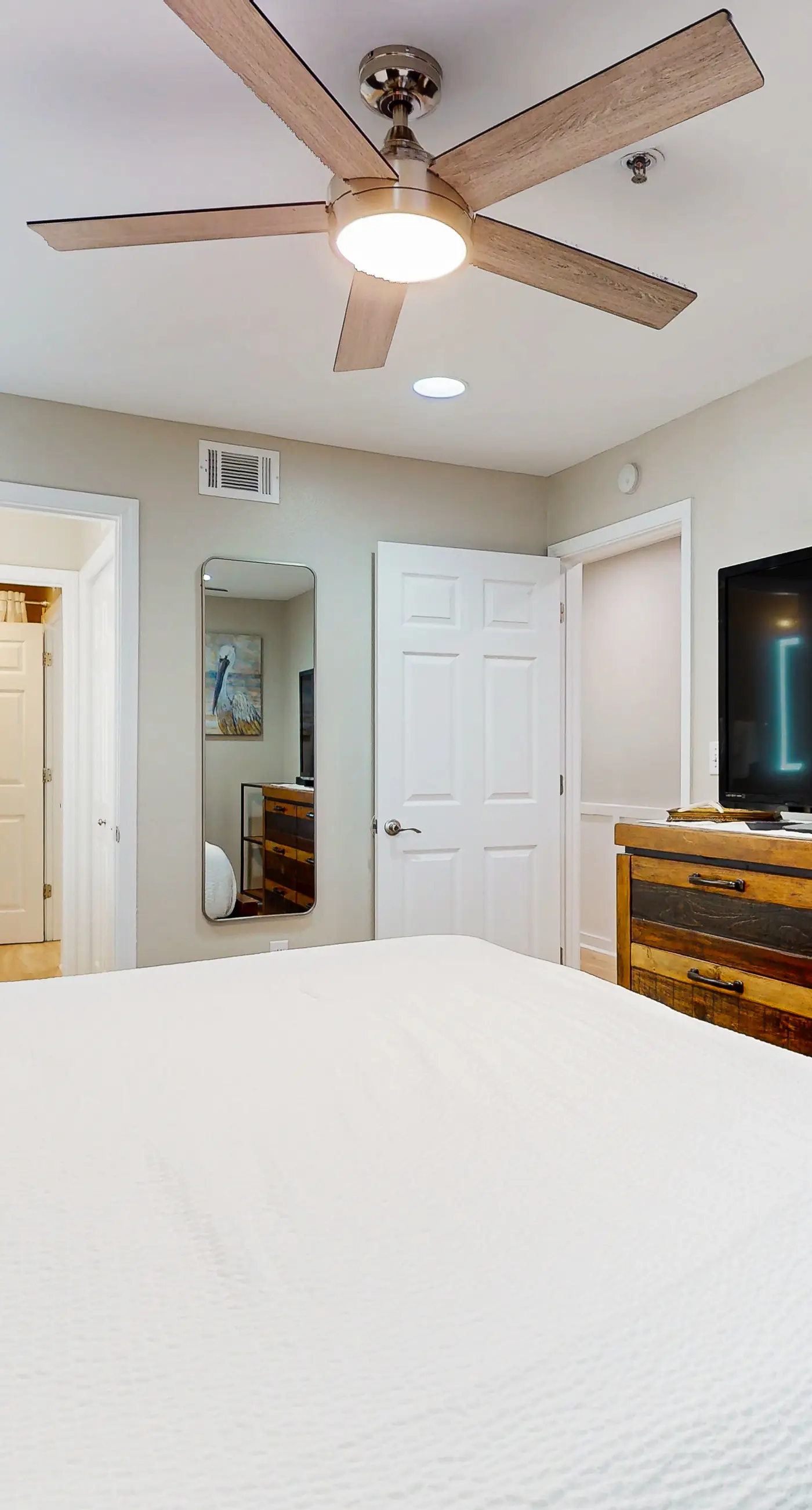 1st-Floor Condo in Heart of Destin with Beach Boardwalk, Gulf Front, Shared Pool