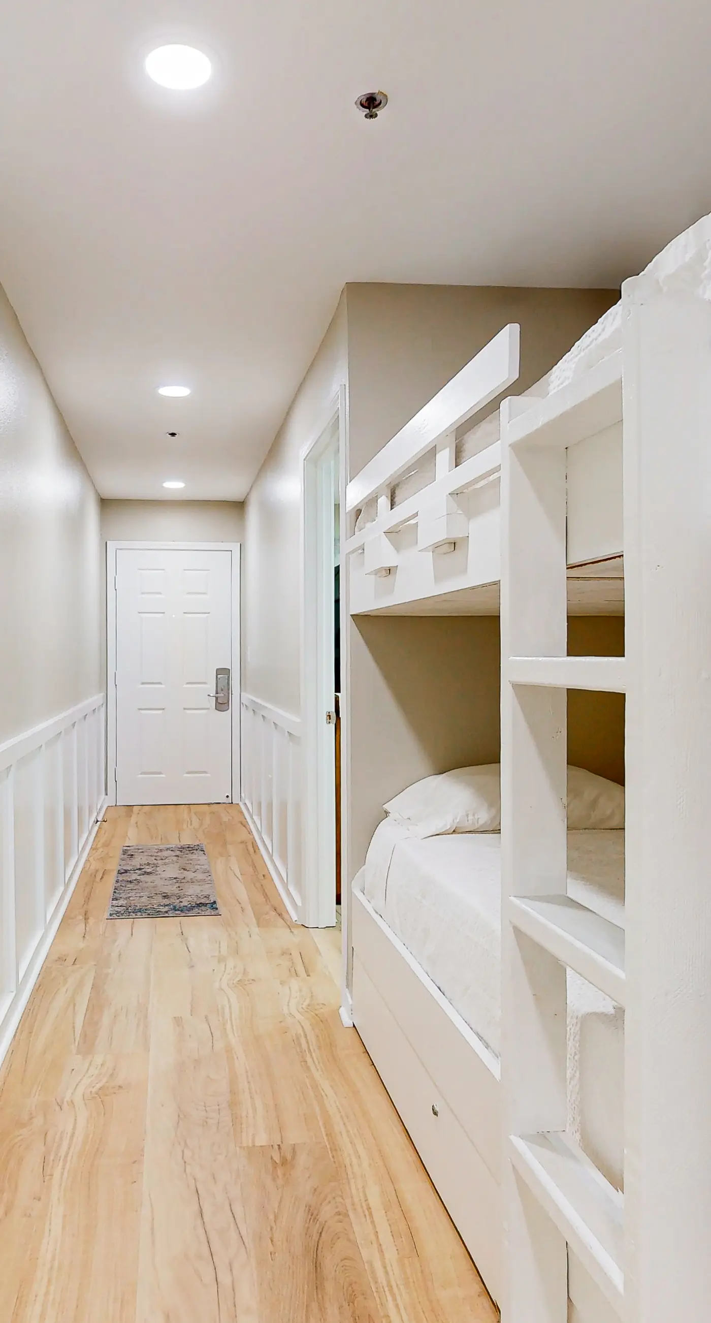 1st-Floor Condo in Heart of Destin with Beach Boardwalk, Gulf Front, Shared Pool