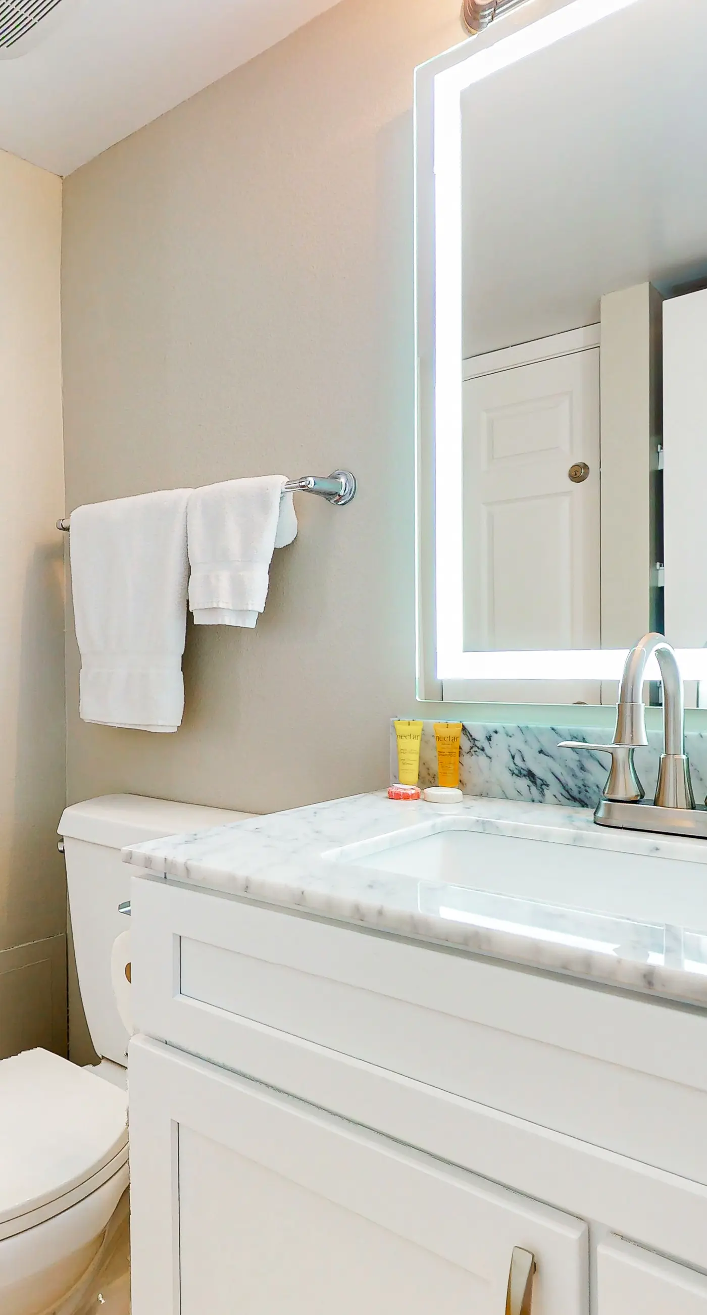 1st-Floor Condo in Heart of Destin with Beach Boardwalk, Gulf Front, Shared Pool