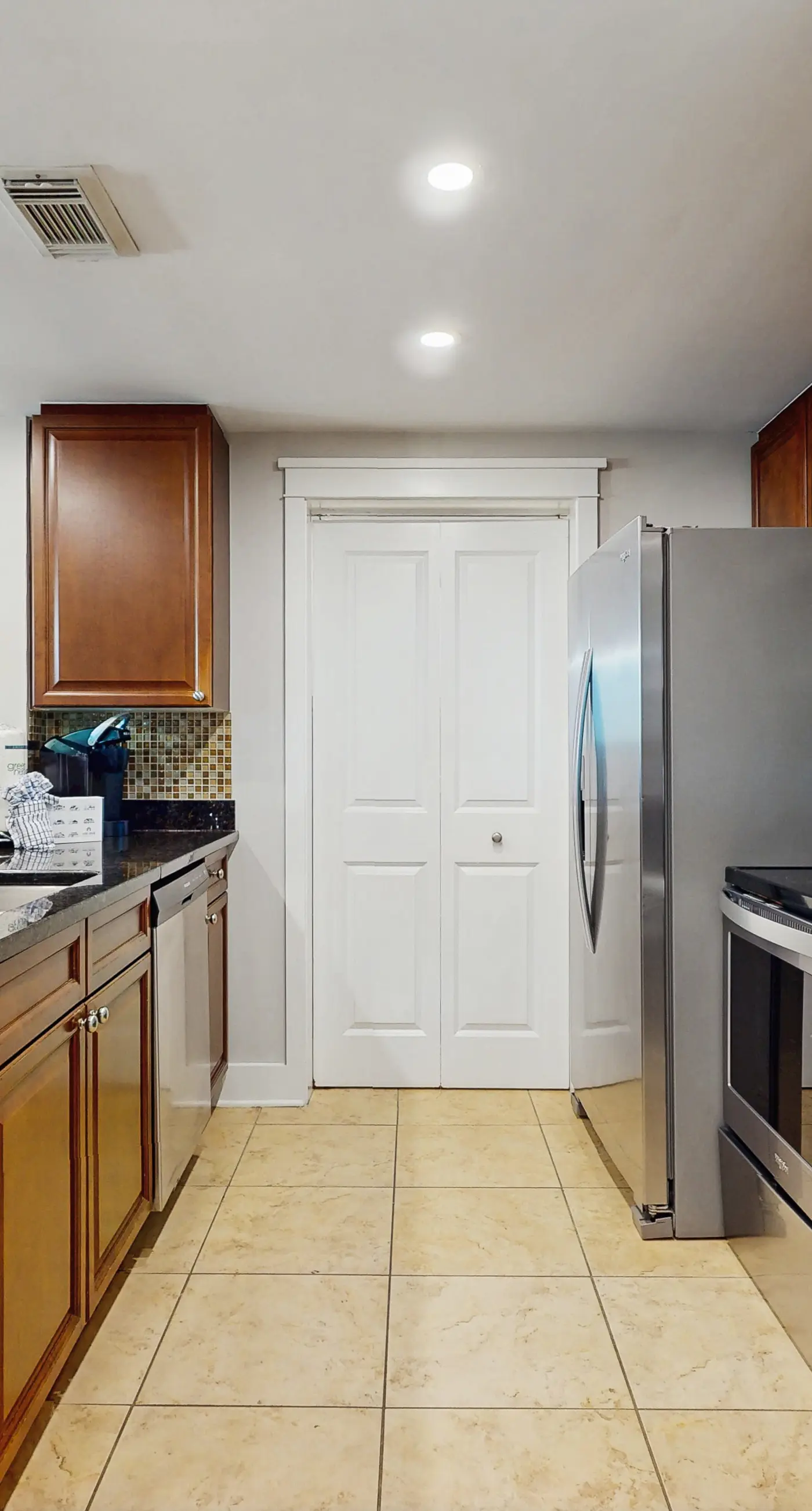 Beautiful, Spacious Condo At Waterscape Children's Playground, 2 Hot Tubs