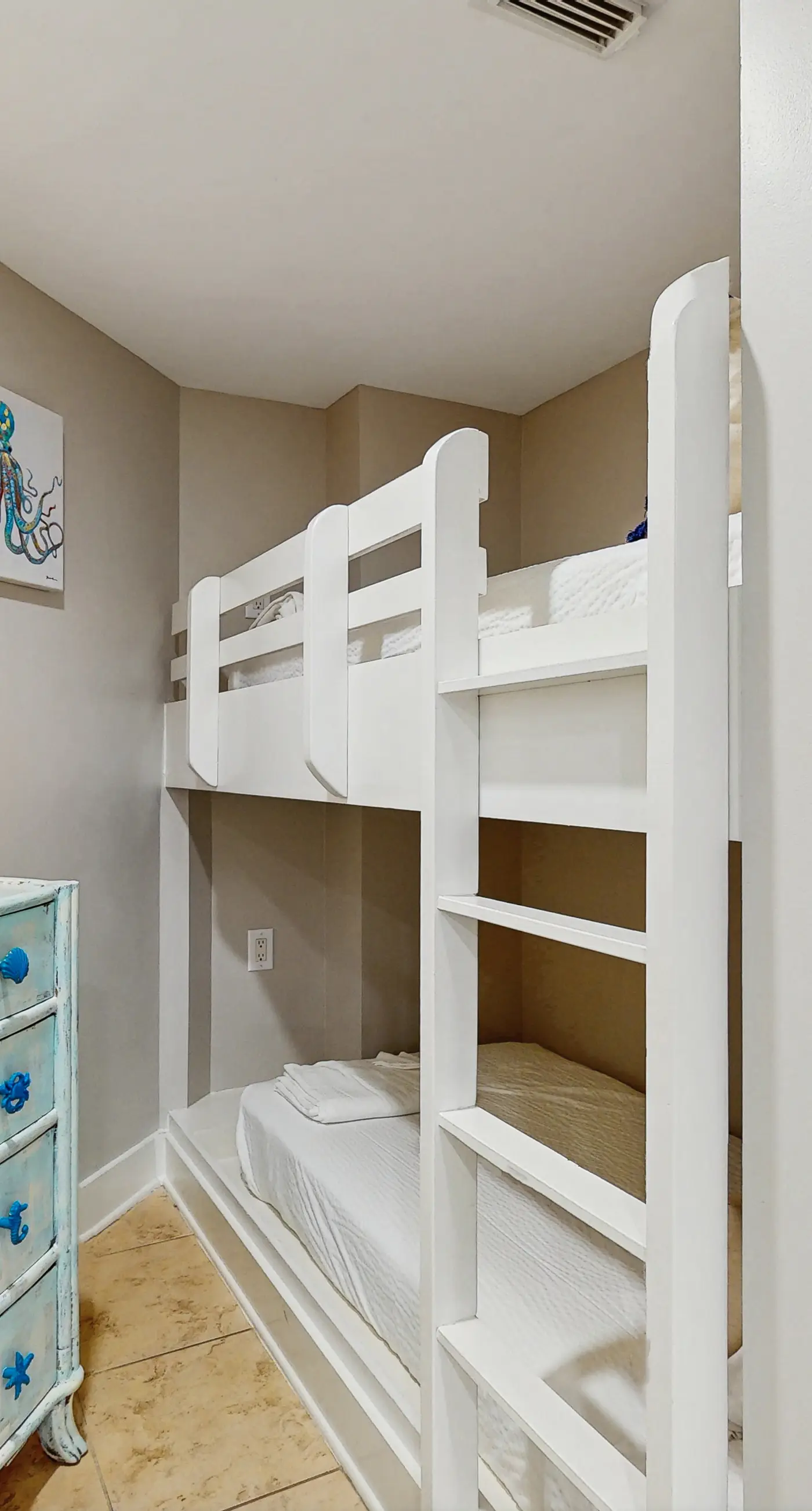 Beautiful, Spacious Condo At Waterscape Children's Playground, 2 Hot Tubs