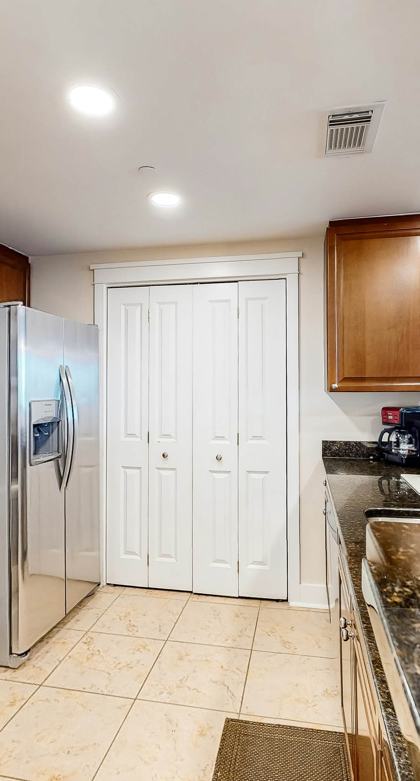 4th-floor beach-chic condo at waterscape - waterfall & lazy river