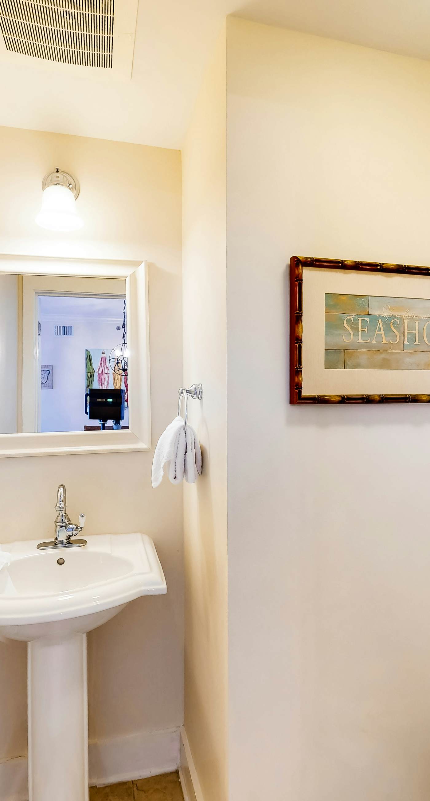 4th-floor beach-chic condo at waterscape - waterfall & lazy river