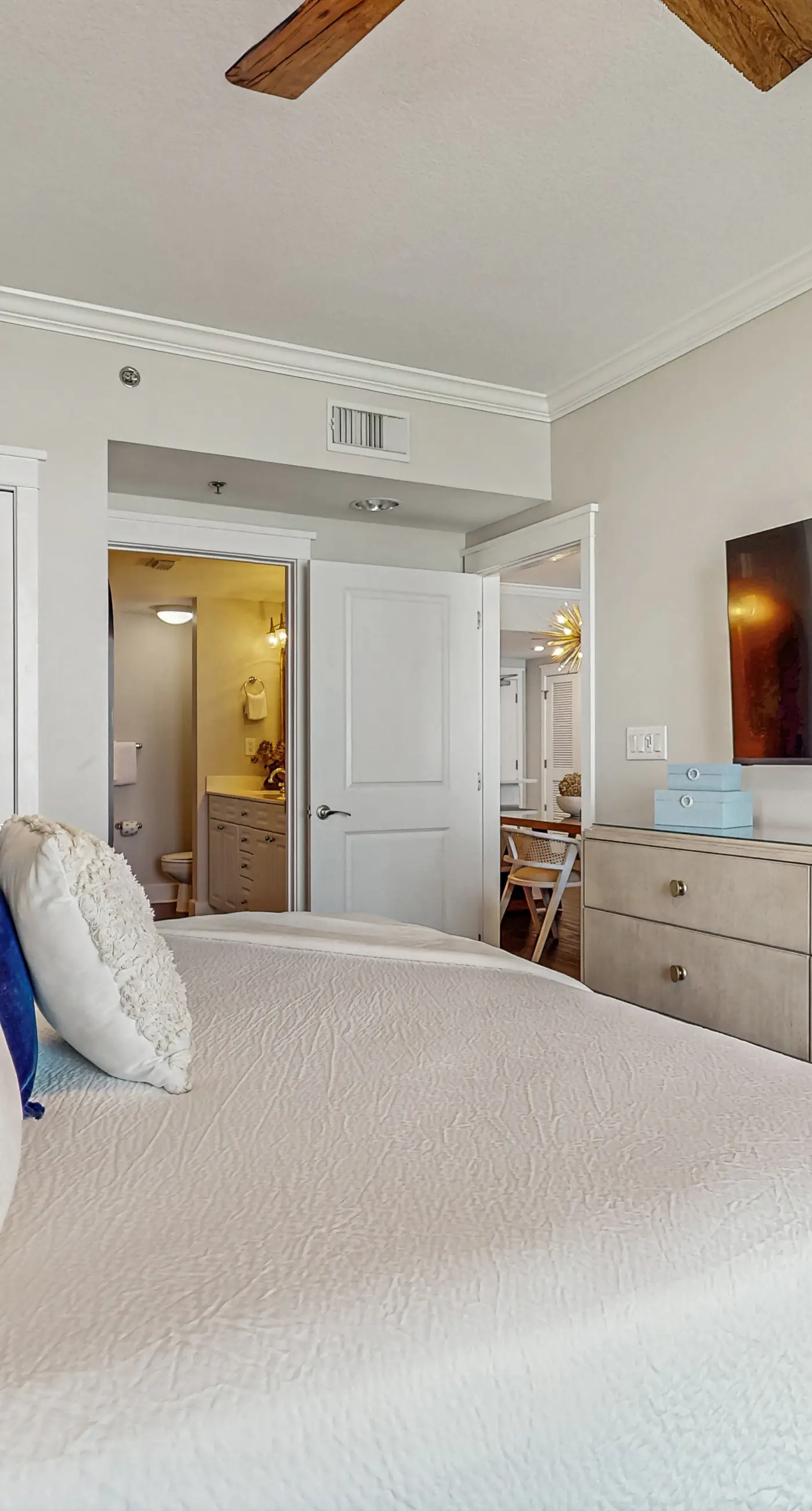 Picturesque Gulf-front condo at Waterscape with waterfall & lazy River