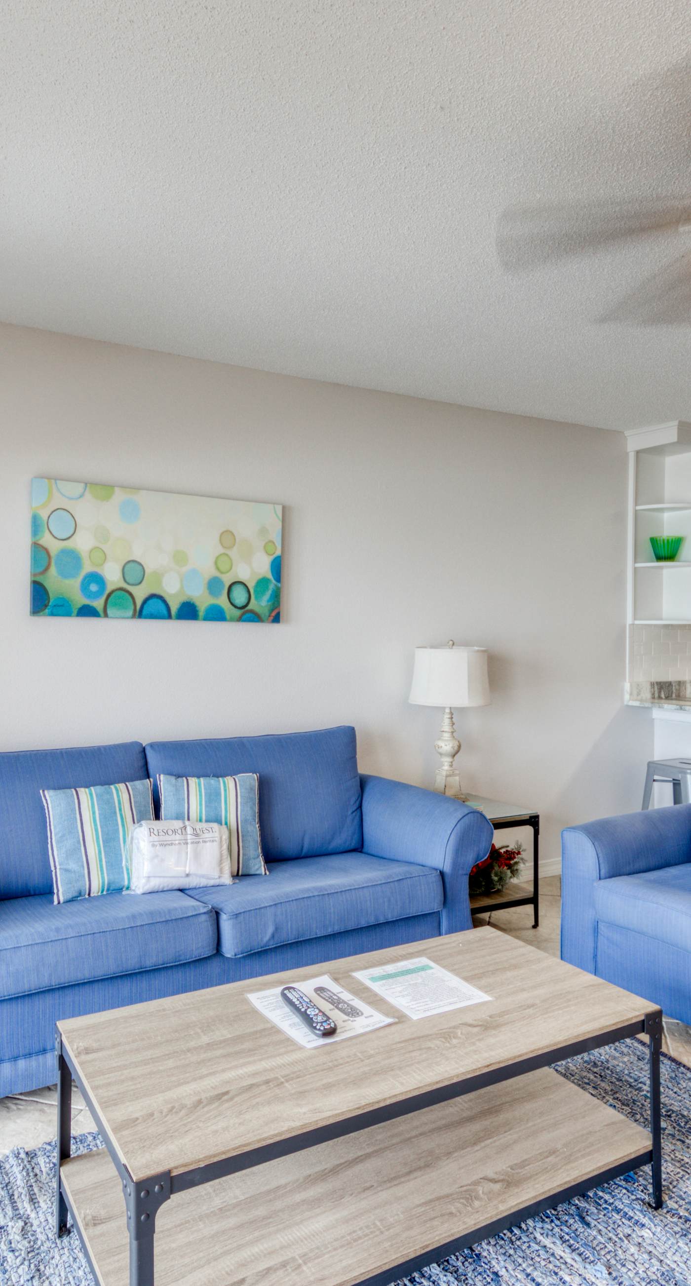 Stunning 1st-floor condo with Gulf view, grill, pools & beach access