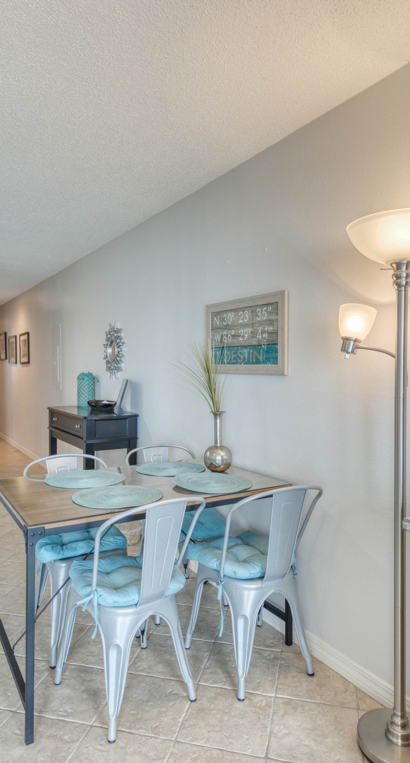 Stunning 1st-floor condo with Gulf view, grill, pools & beach access