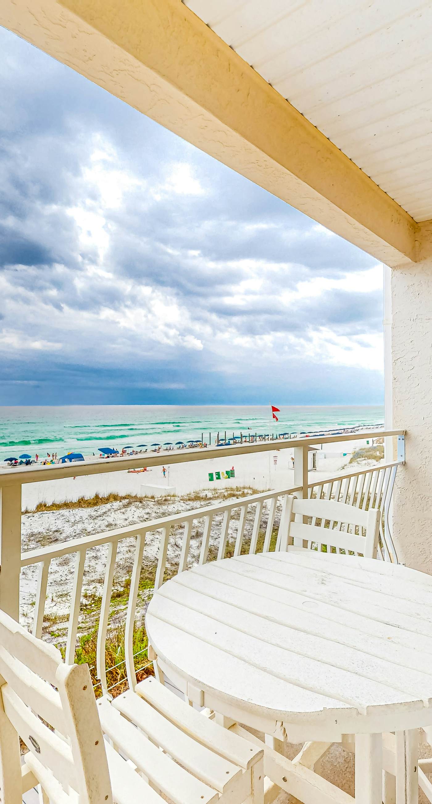 Beautiful Gulf Condo with Balcony, Outdoor Shower & Shared Pool