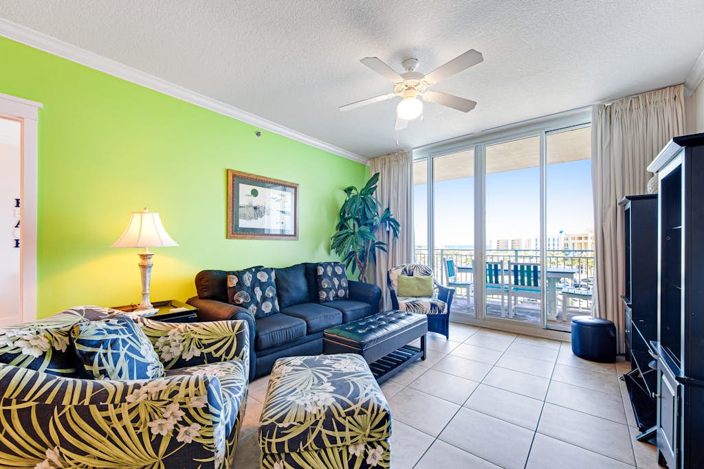 5th Floor Bright, Welcoming Condo At Waterscape Waterfall, Lazy River
