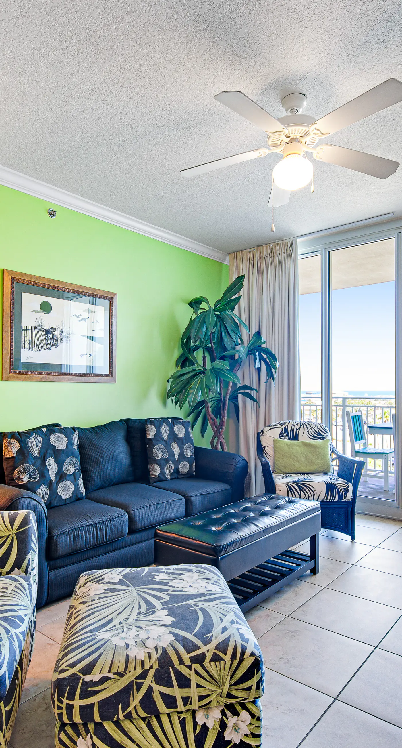 5th Floor Bright, Welcoming Condo At Waterscape Waterfall, Lazy River