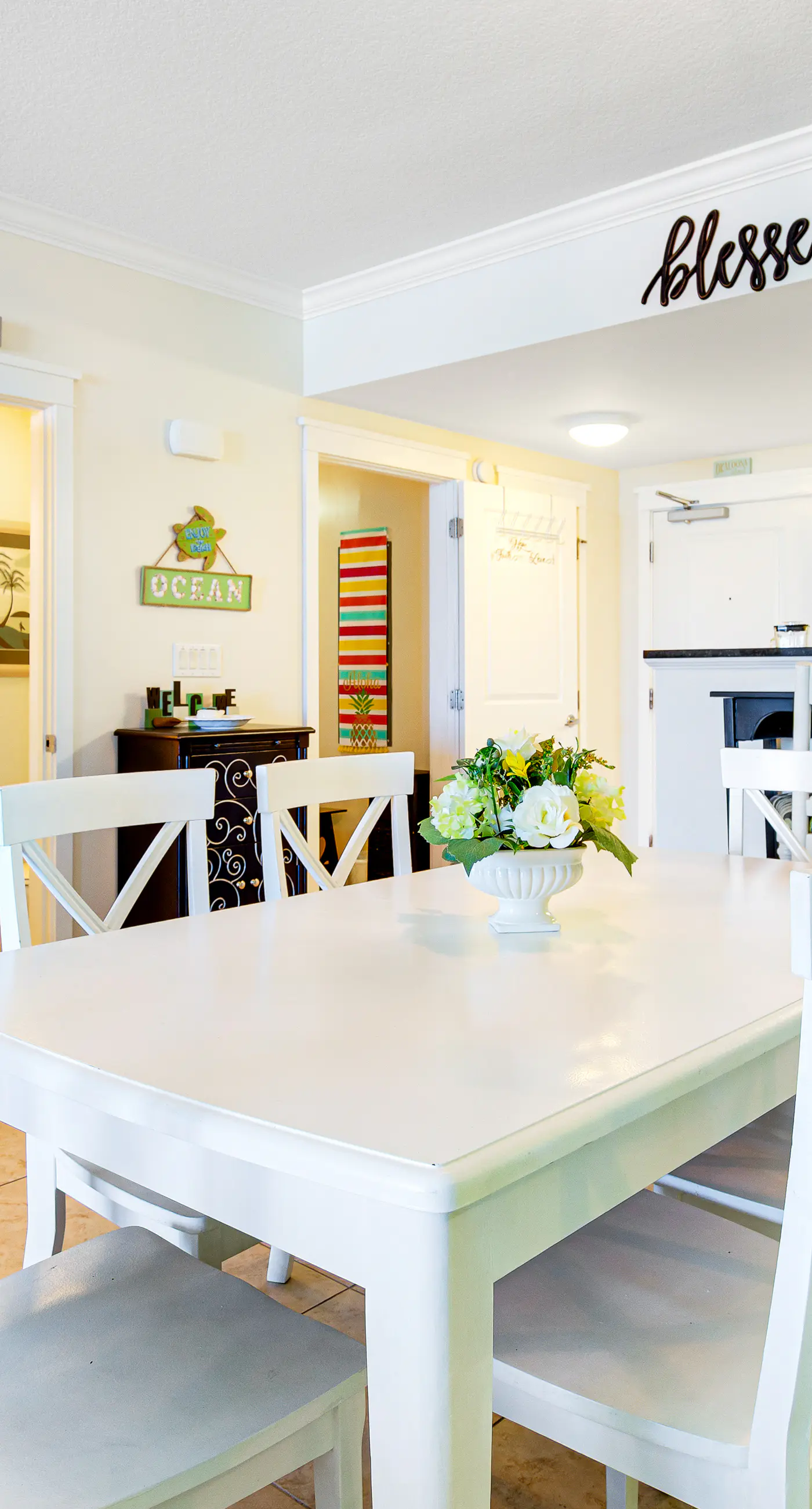 5th Floor Bright, Welcoming Condo At Waterscape Waterfall, Lazy River