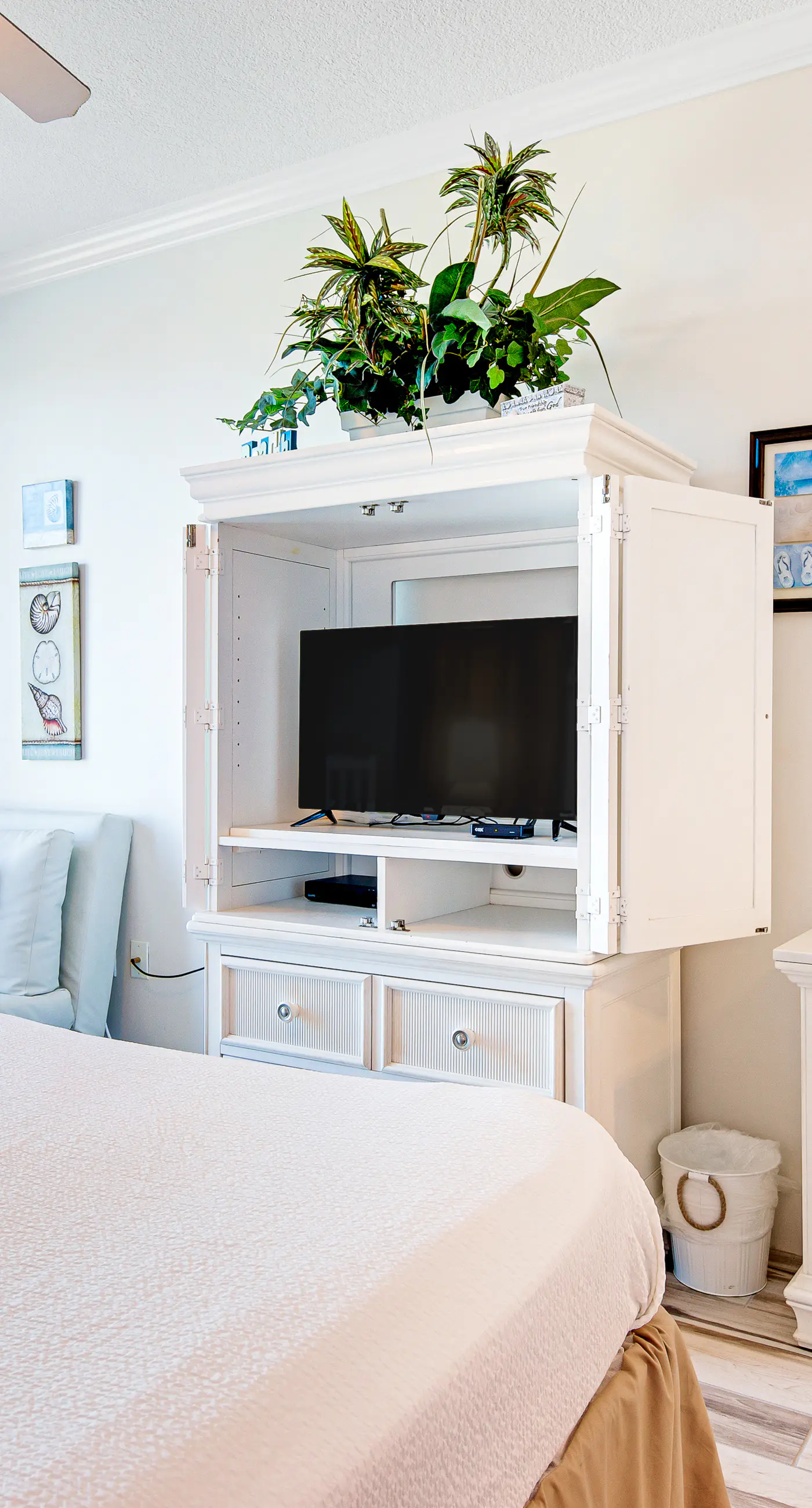 5th Floor Bright, Welcoming Condo At Waterscape Waterfall, Lazy River