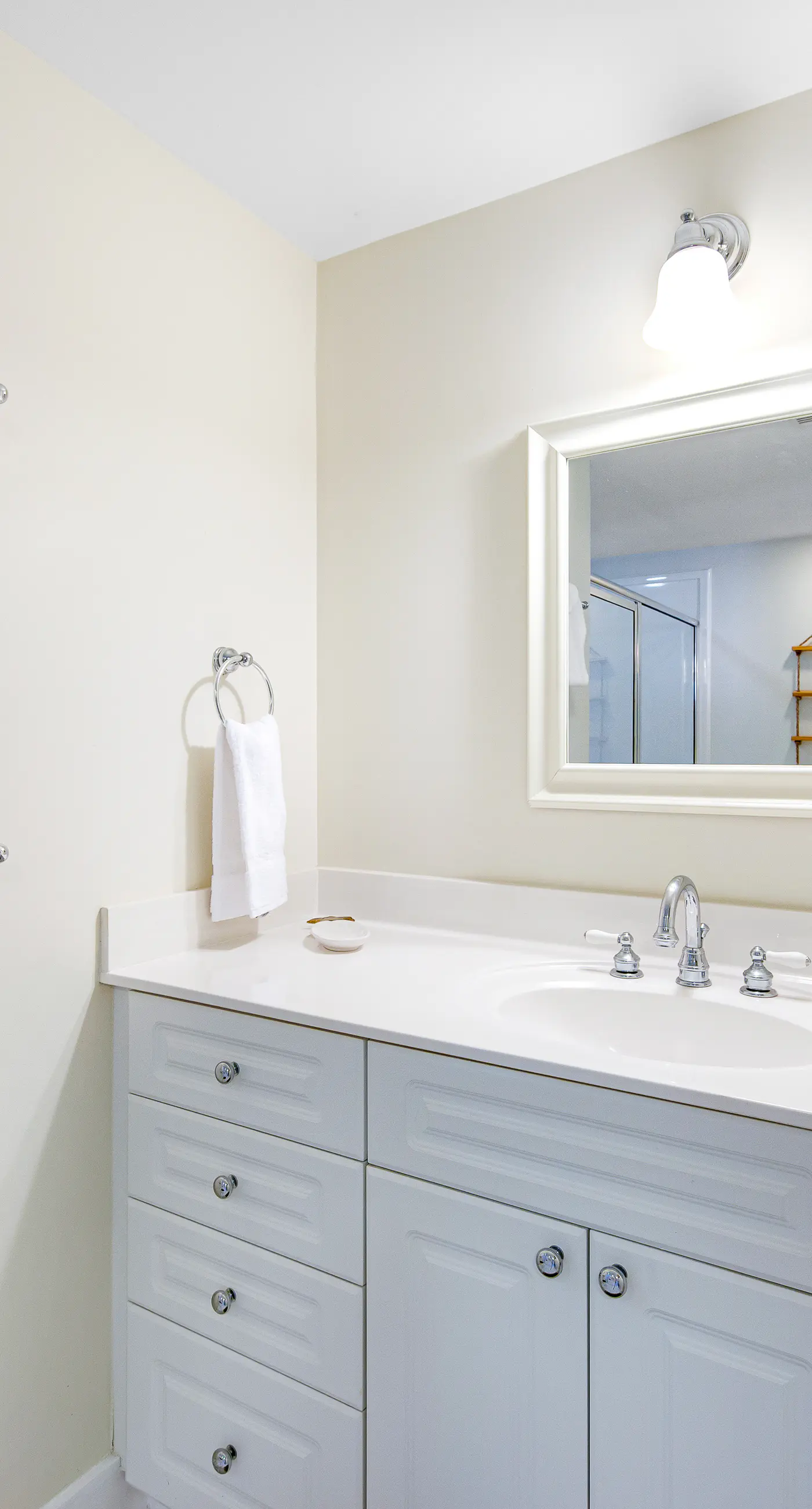 5th Floor Bright, Welcoming Condo At Waterscape Waterfall, Lazy River