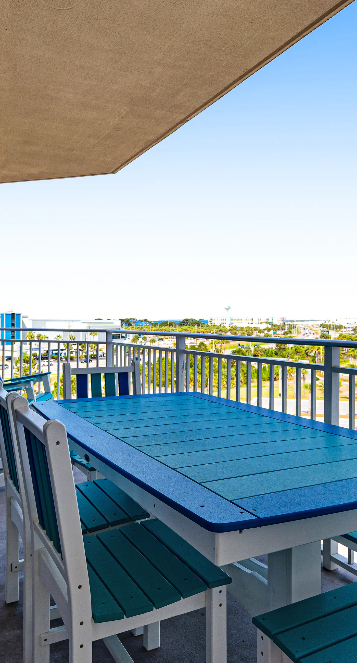 5th Floor Bright, Welcoming Condo At Waterscape Waterfall, Lazy River