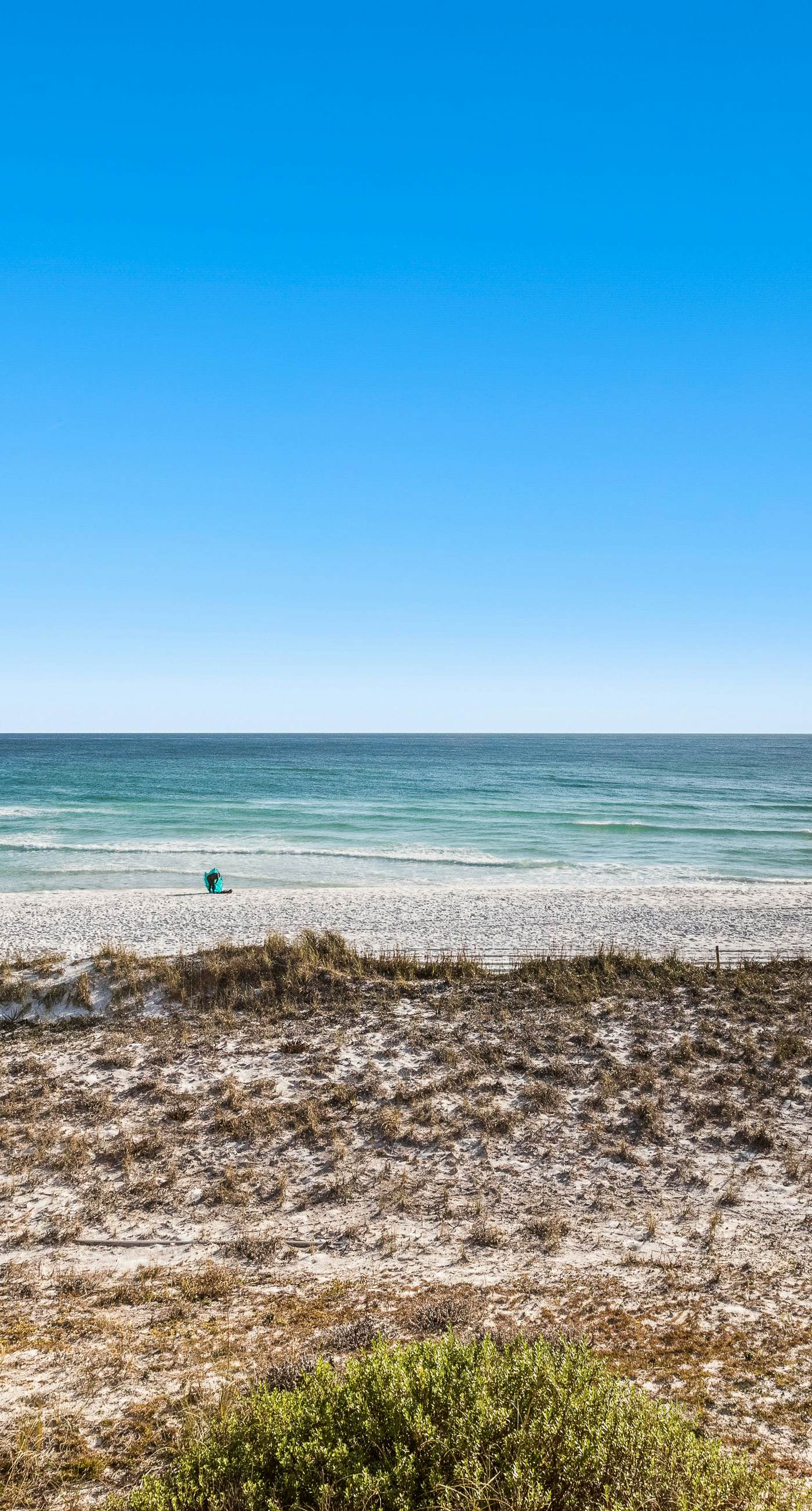 Gorgeous 2nd Floor Condo in Heart of Destin Gulf Front, Pool, Beach Boardwalk