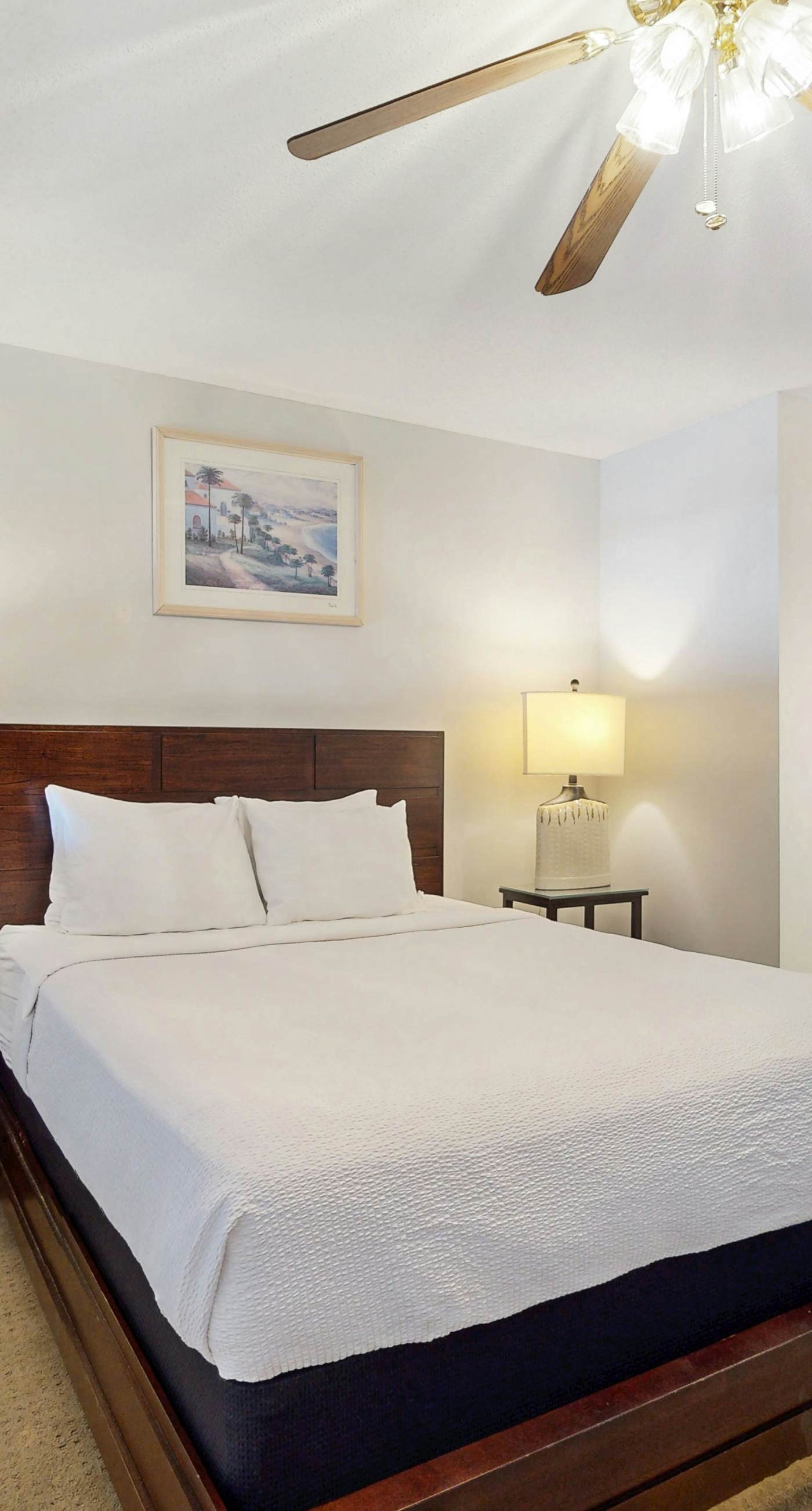 Wonderful condo with Gulf view, grill, pools & beach access