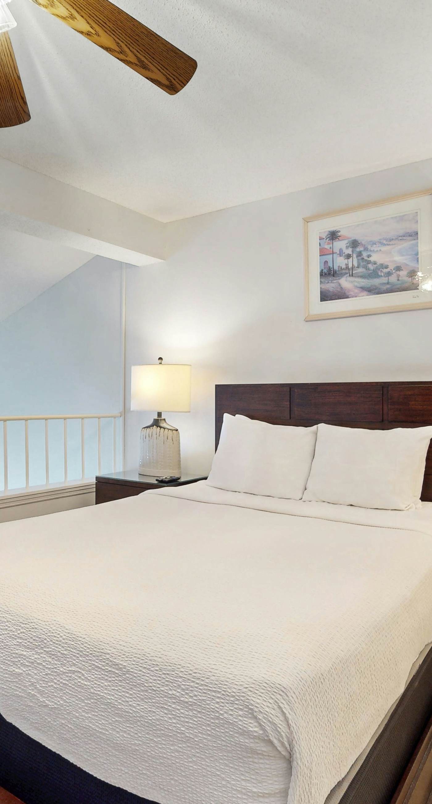 Wonderful condo with Gulf view, grill, pools & beach access