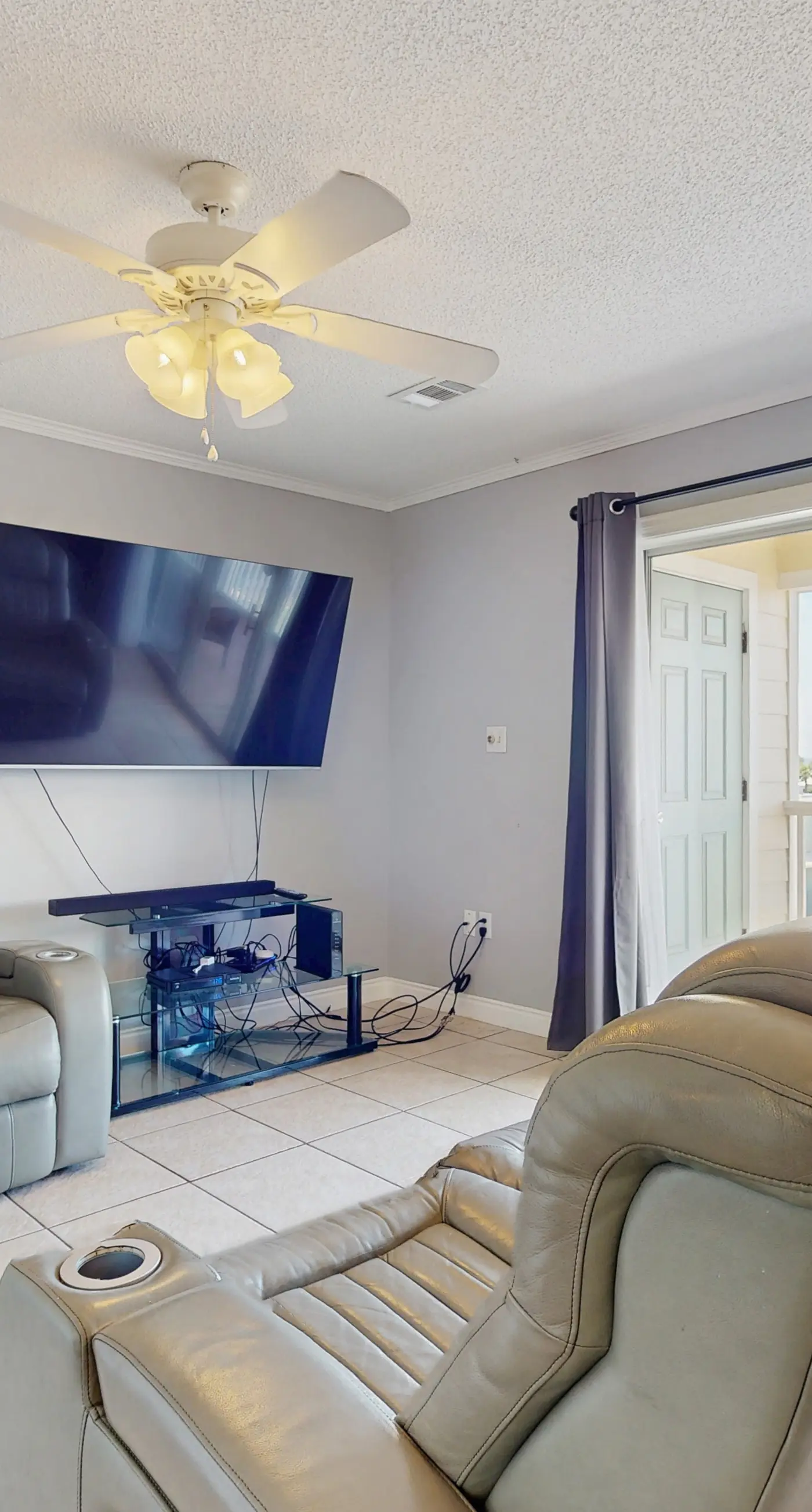 Family-Friendly Condo with Shared Pool, WiFi, Private Washer/Dryer, & Central AC