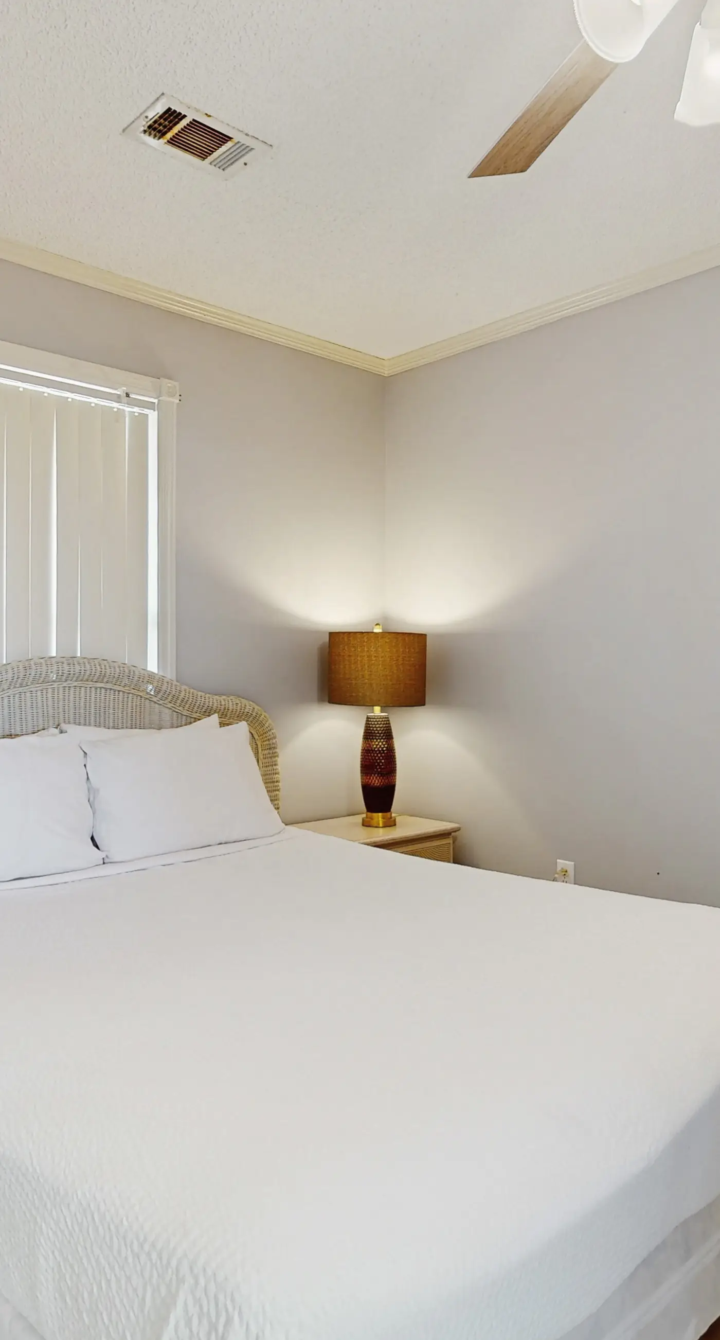 Family-Friendly Condo with Shared Pool, WiFi, Private Washer/Dryer, & Central AC