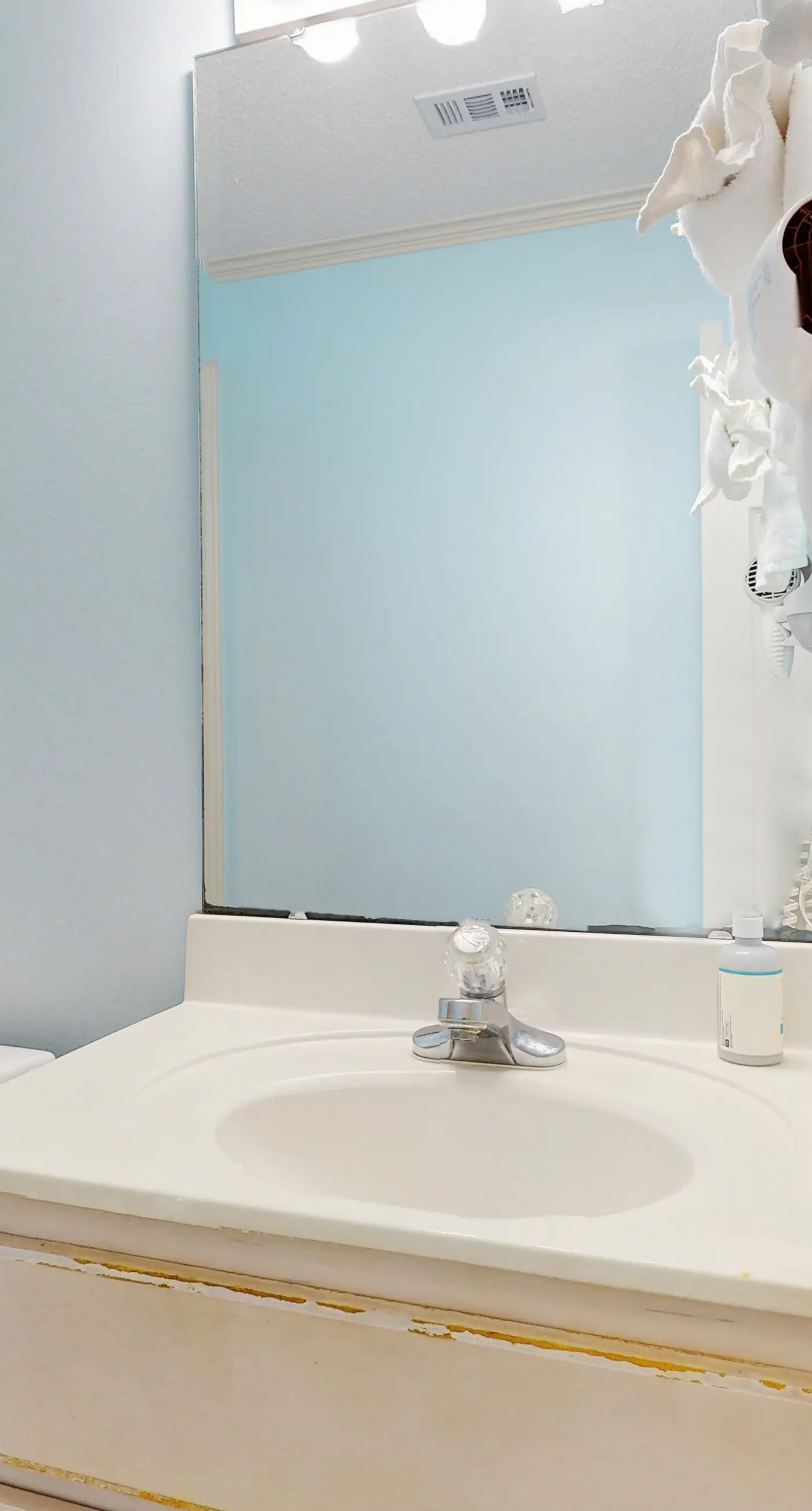 Family-Friendly Condo with Shared Pool, WiFi, Private Washer/Dryer, & Central AC