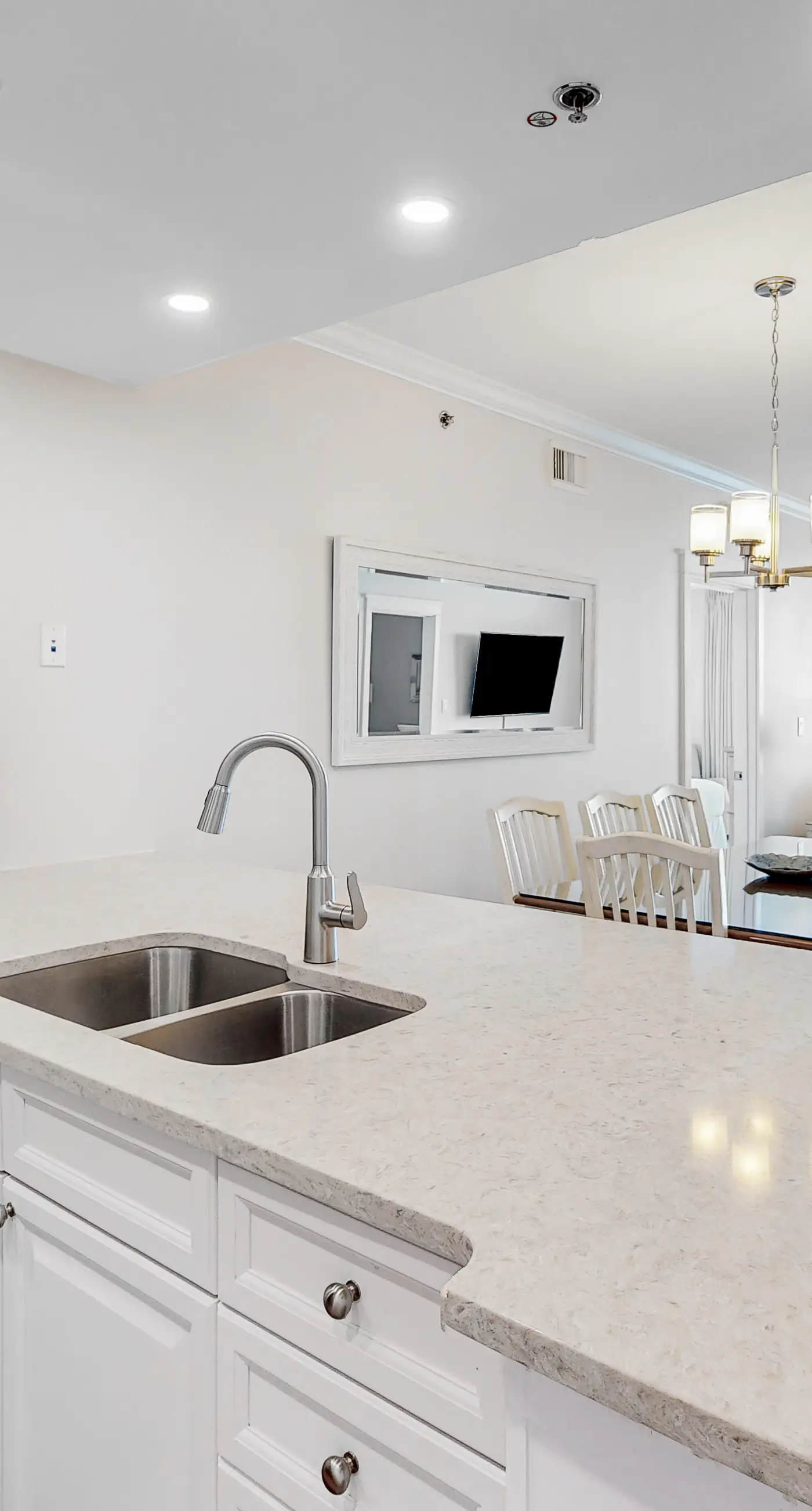 6th Floor Picture-Perfect Condo On Okaloosa Island Waterfall, Lazy River