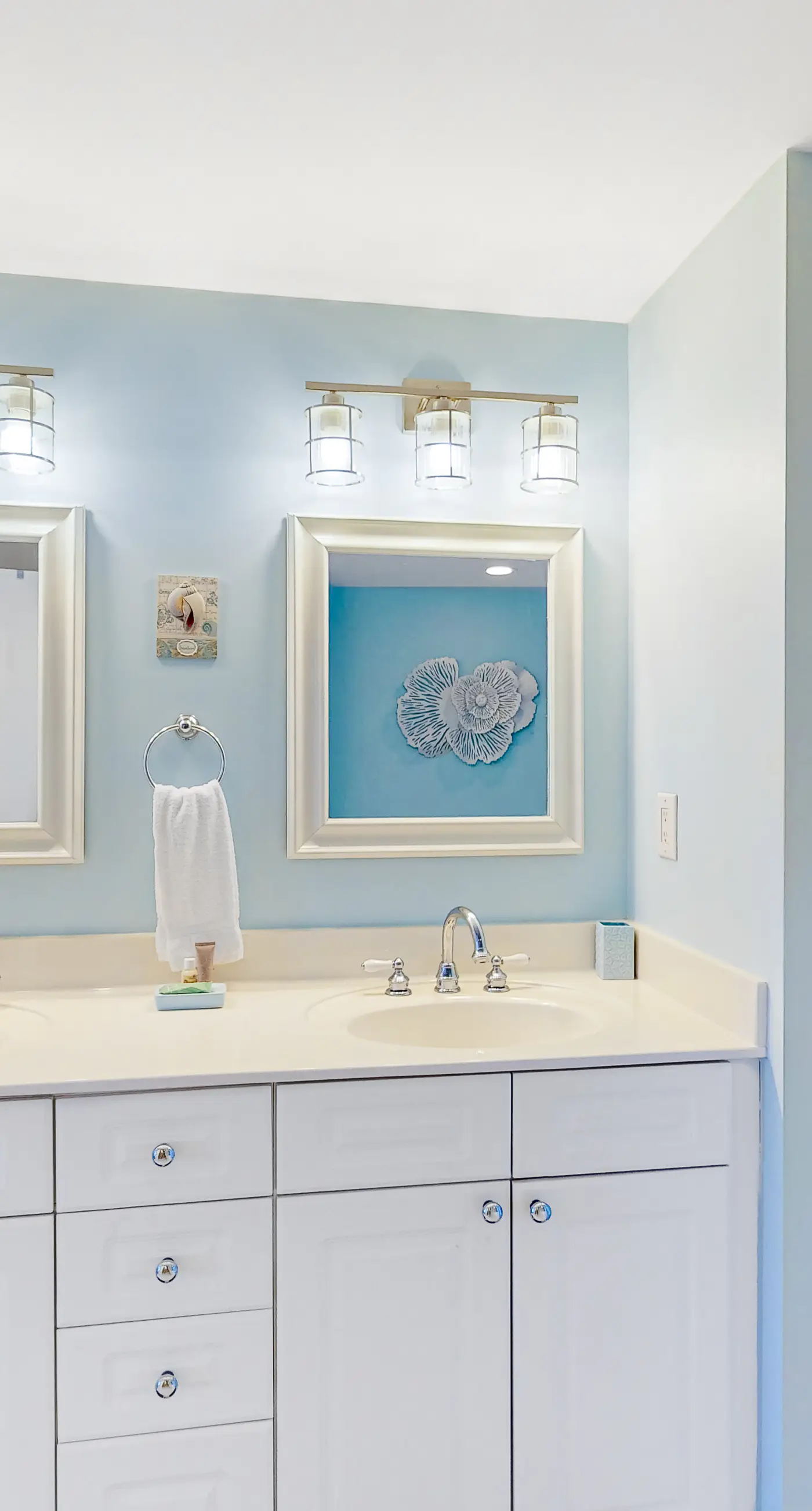 6th Floor Picture-Perfect Condo On Okaloosa Island Waterfall, Lazy River