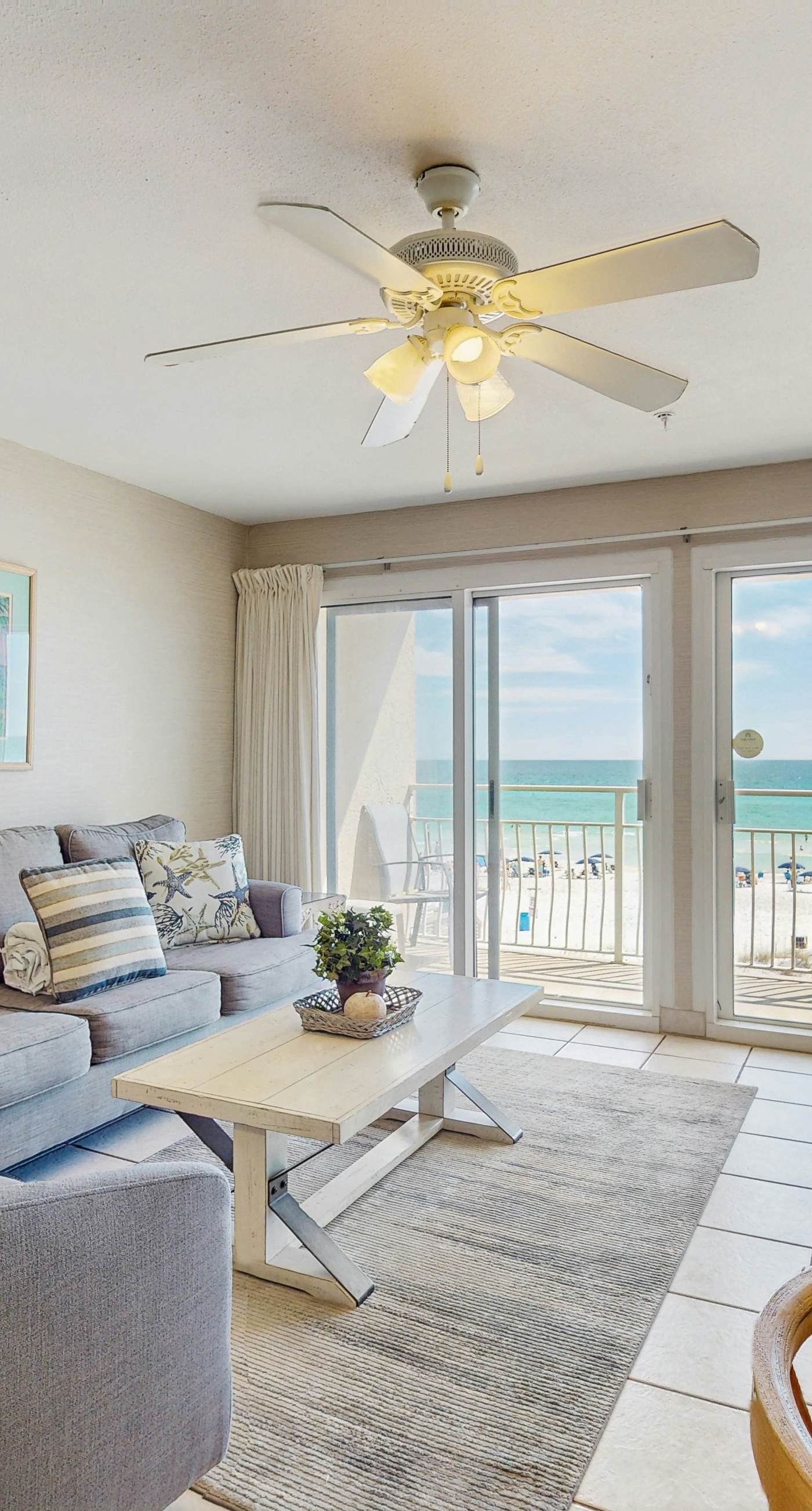 2nd Floor Gulf Front Condo, Complimentary Beach Equipment, Nearby Shops & Dining