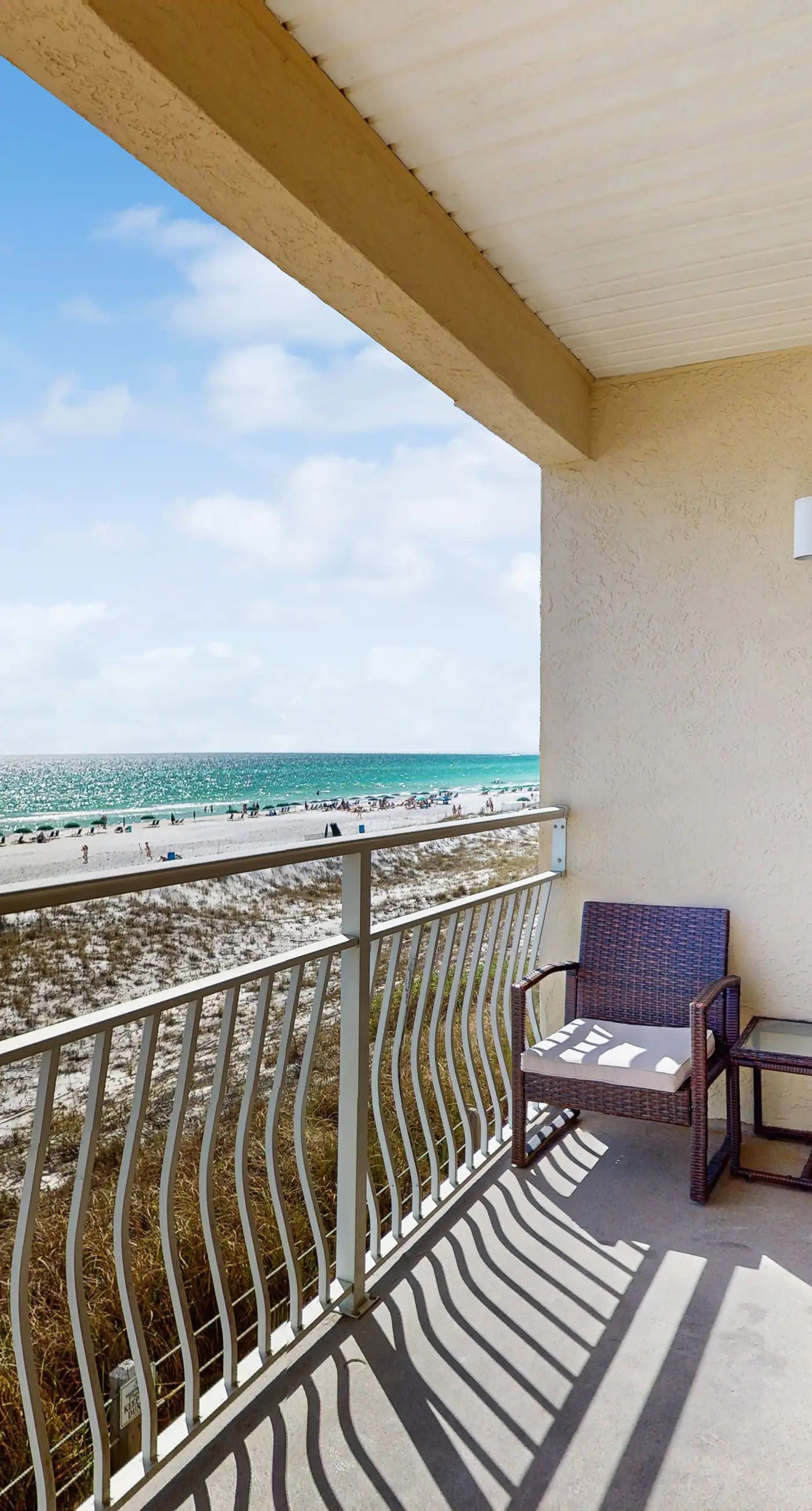 2nd Floor Gulf Front Condo, Complimentary Beach Equipment, Nearby Shops & Dining