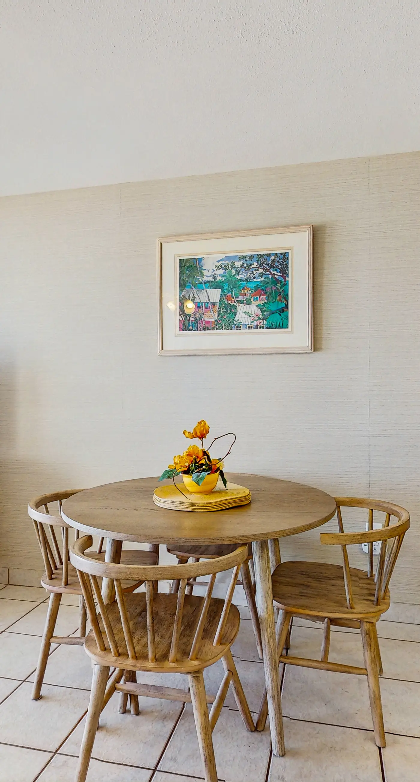 2nd Floor Gulf Front Condo, Complimentary Beach Equipment, Nearby Shops & Dining